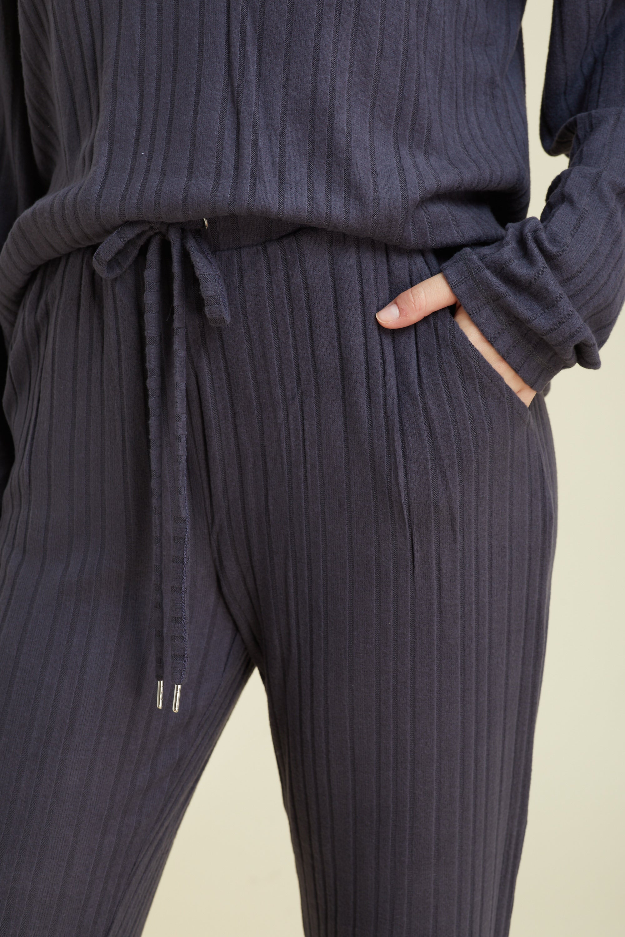 חליפת פנאי ריב - אפור כהה