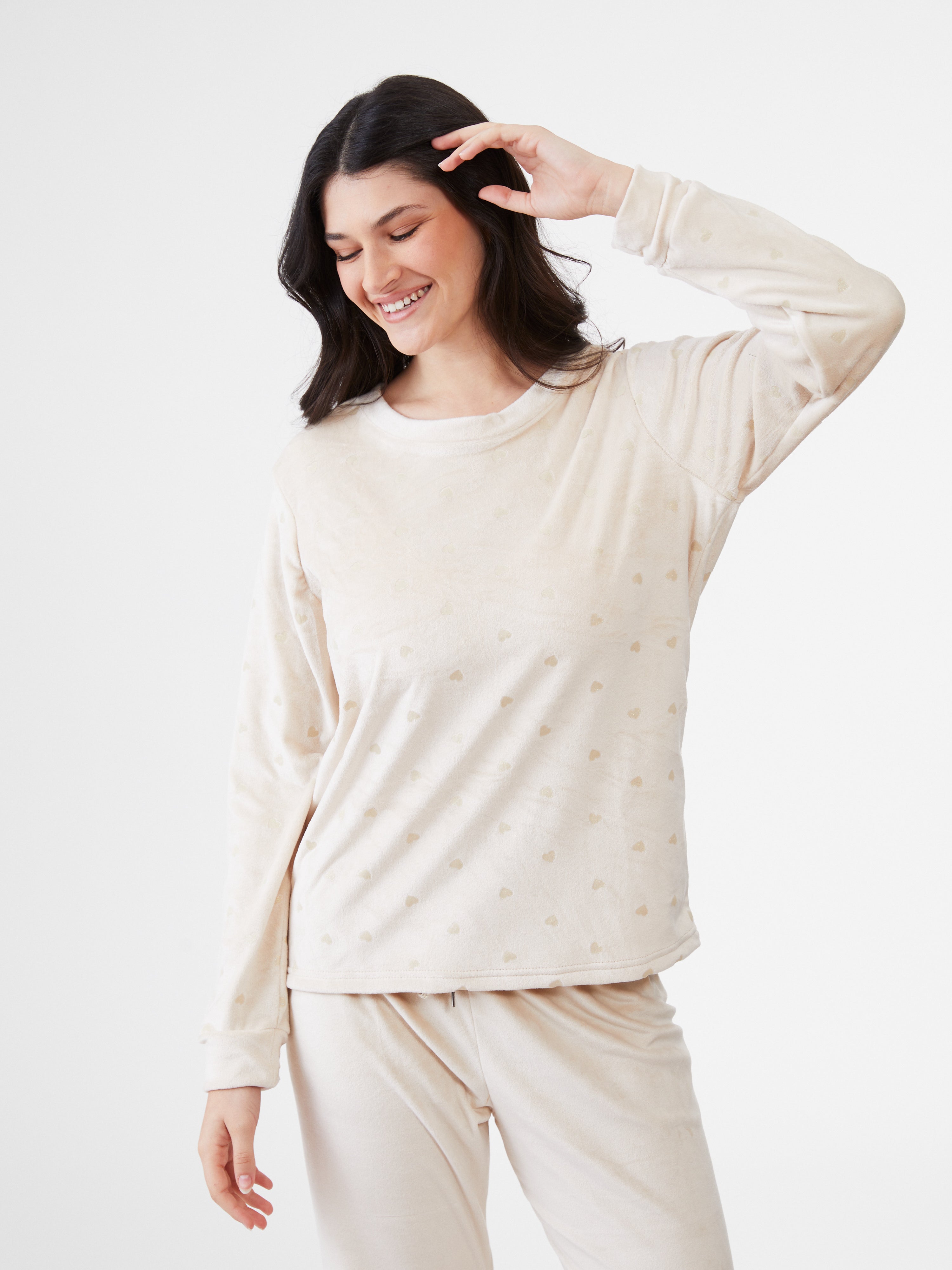 סט פיג'מת בייסיק קטיפה לבבות - בז'