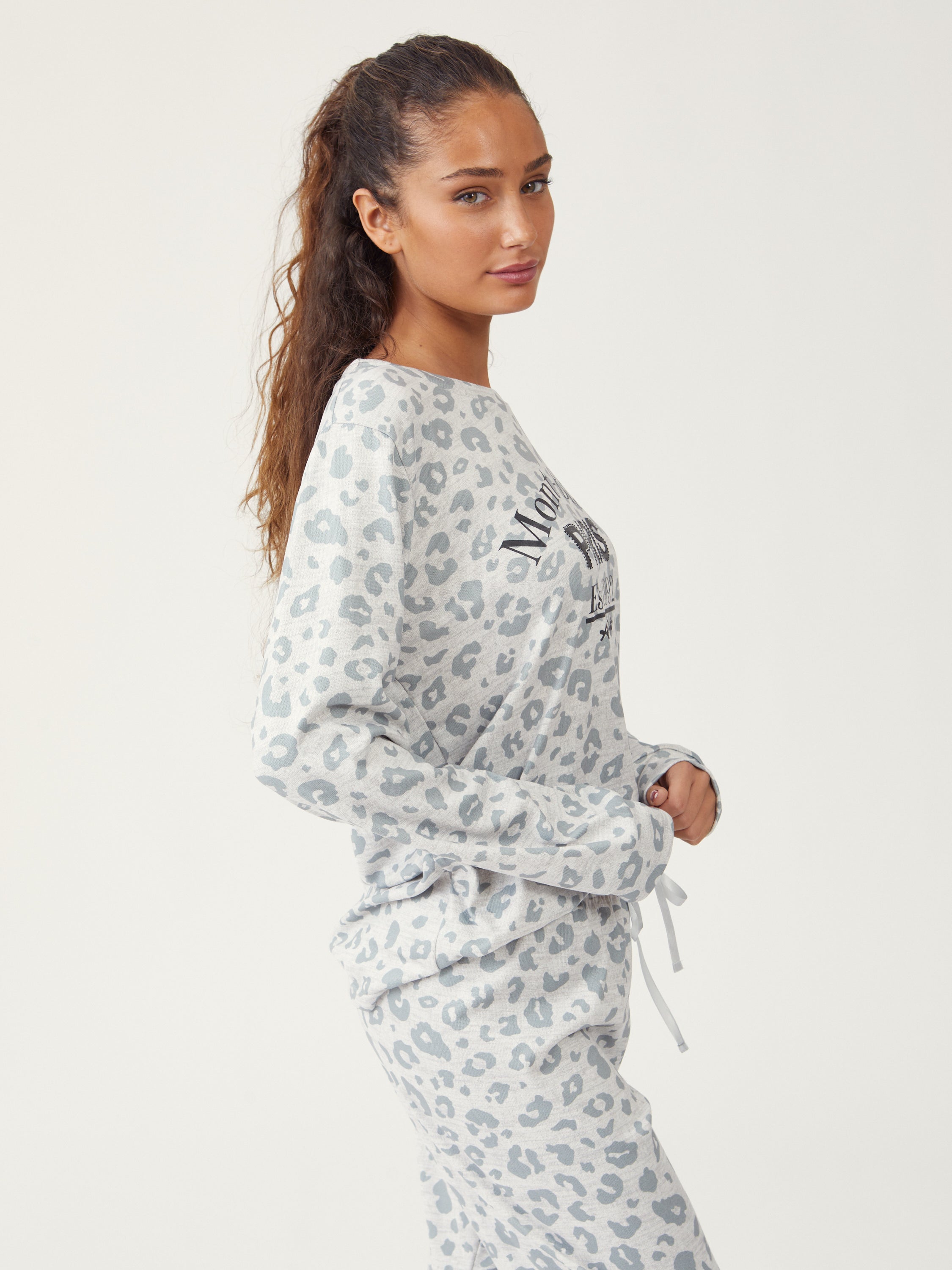 סט פיג'מה דקה האצ'י - אפור מלאנז