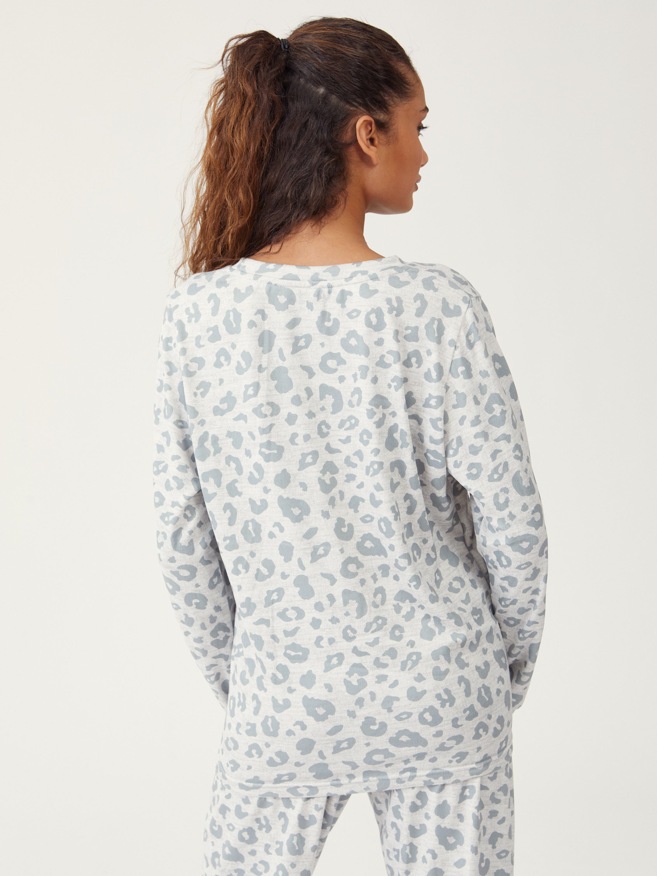 סט פיג'מה דקה האצ'י - אפור מלאנז