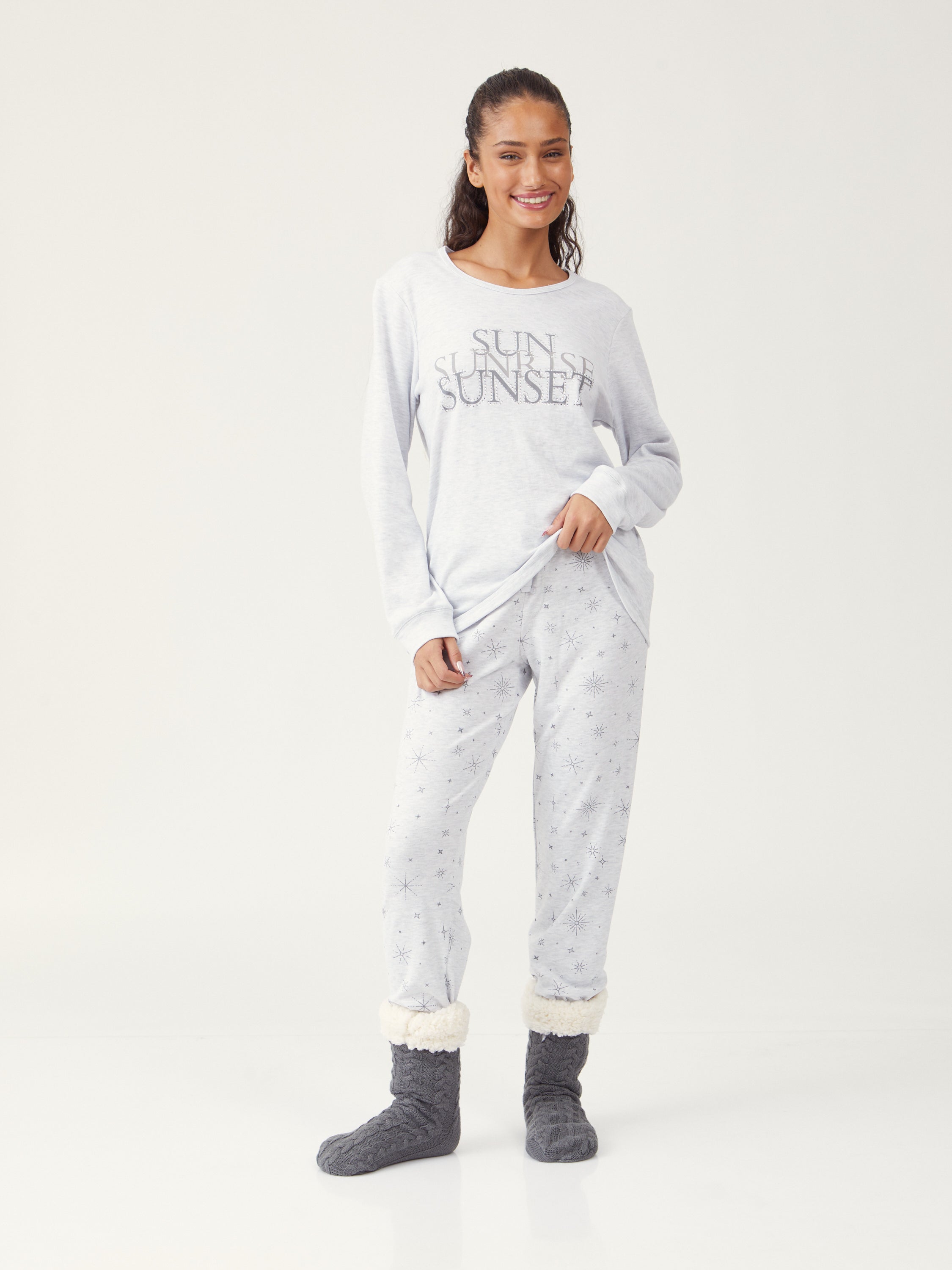 סט פיג'מת כיתוב - אפור