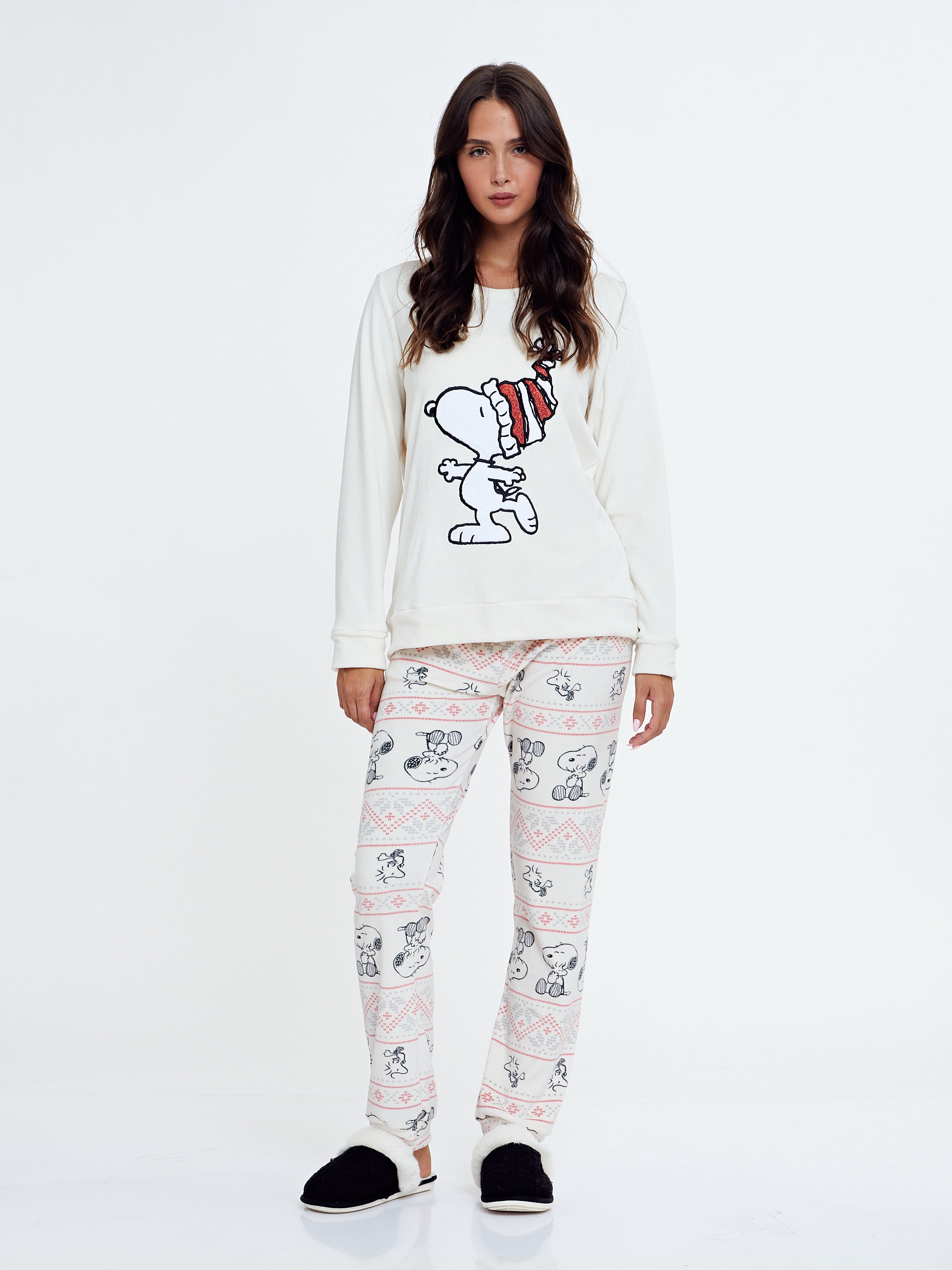 פיג'מת קטיפה סנופי - שמנת