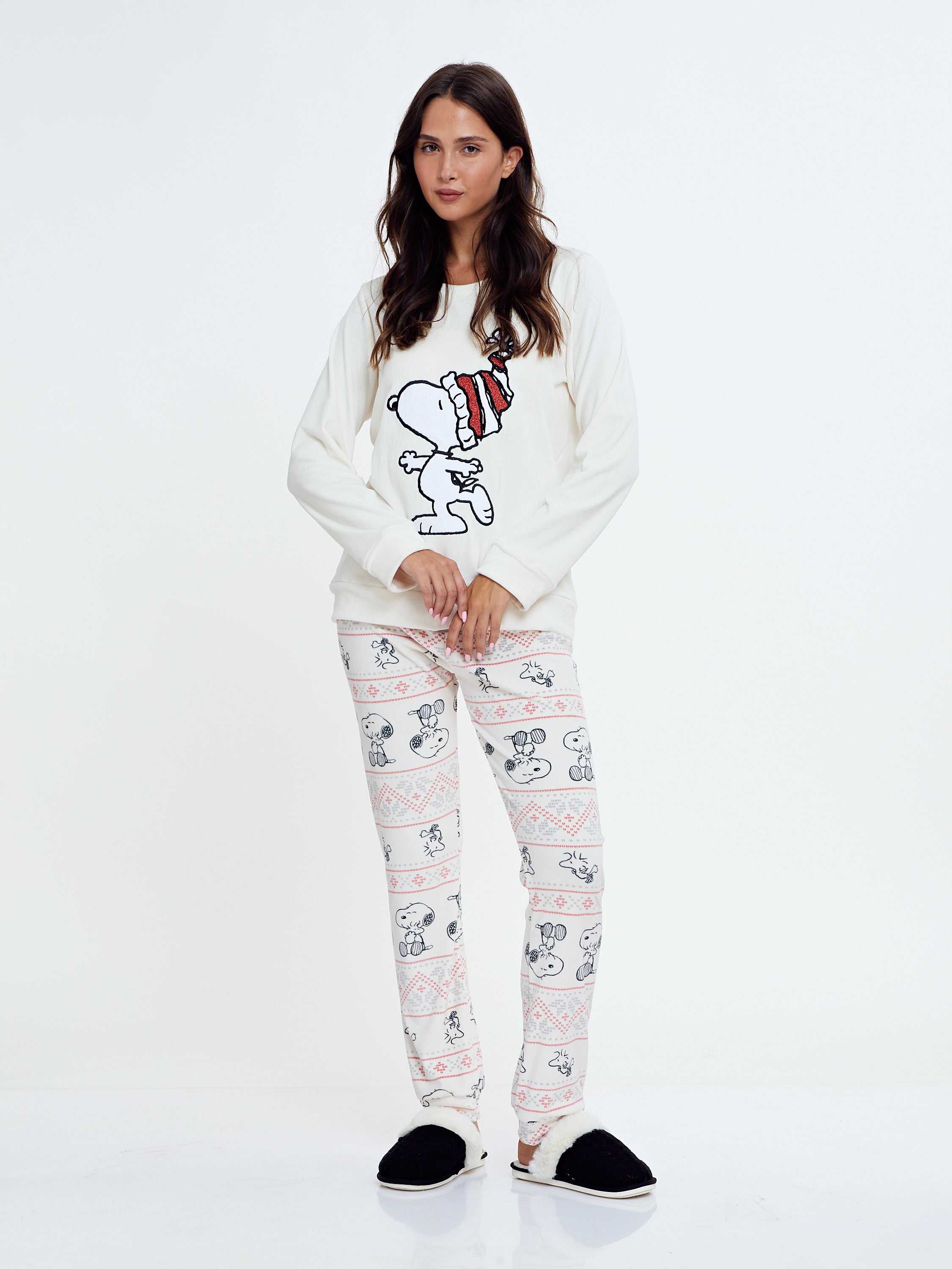 פיג'מת קטיפה סנופי - שמנת