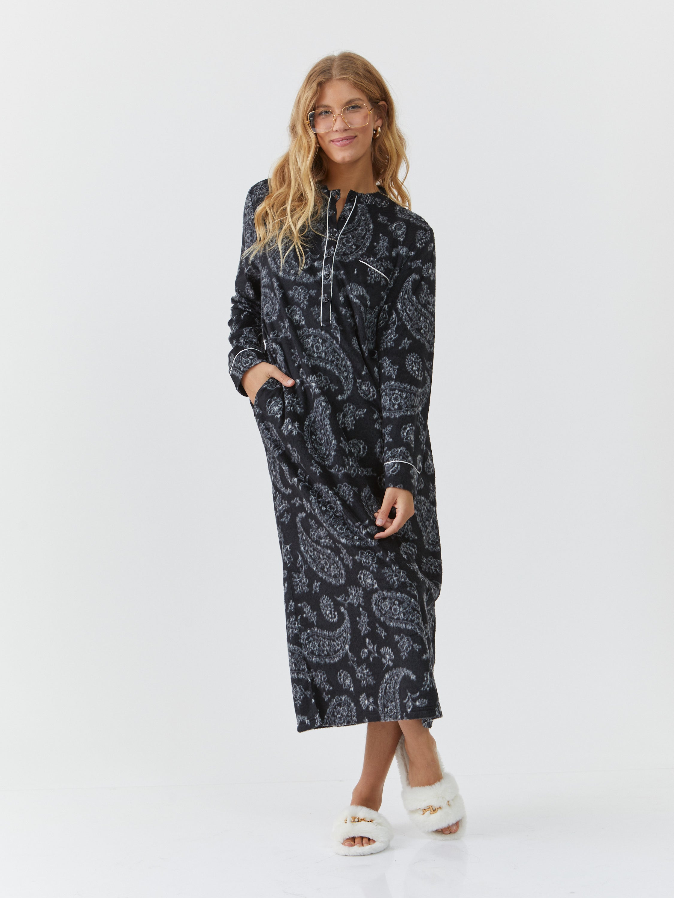 כותונת פייזלי מינק שחור