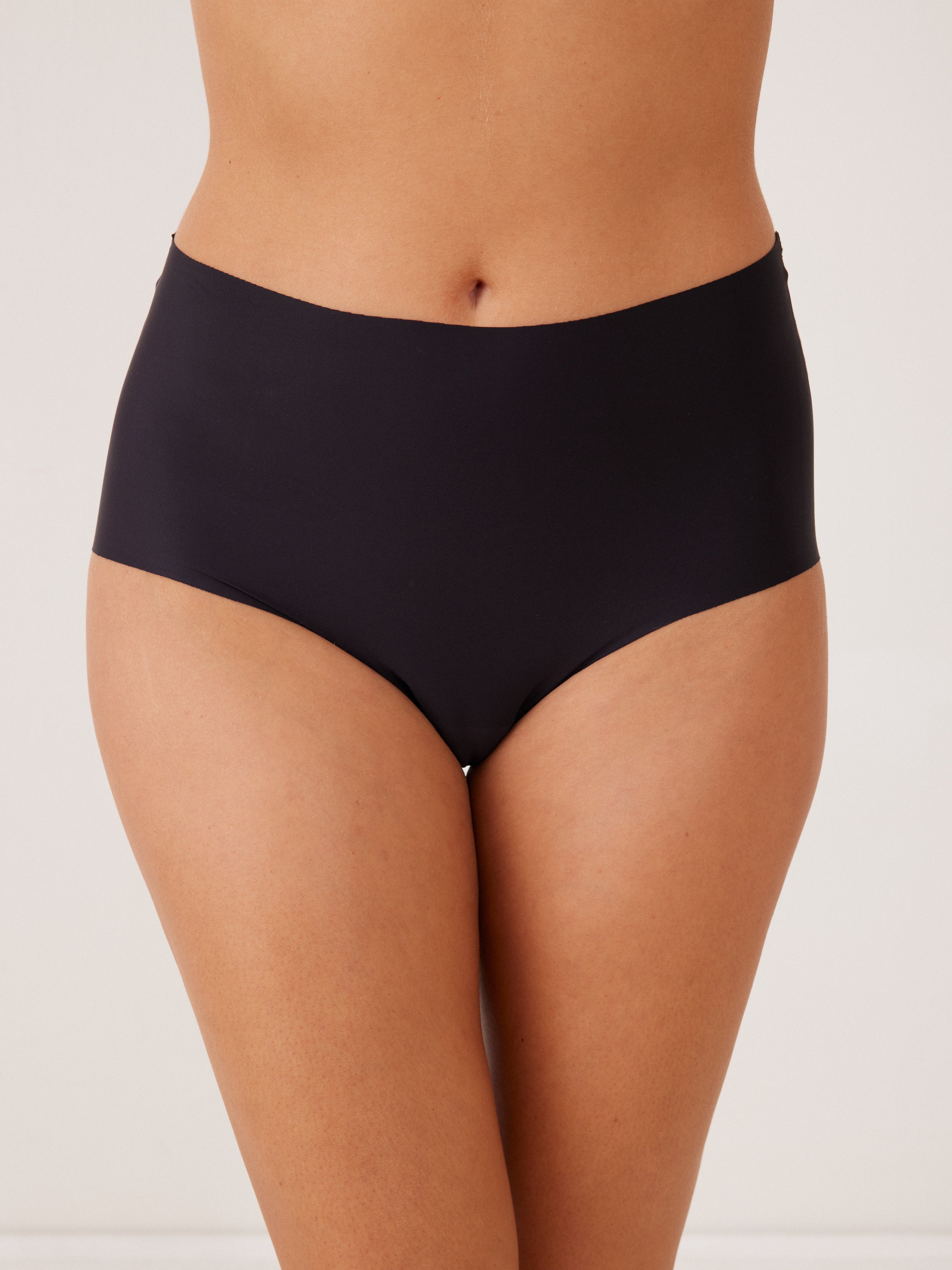 תחתון מקסי CLEAN CUT בוניטה - שחור