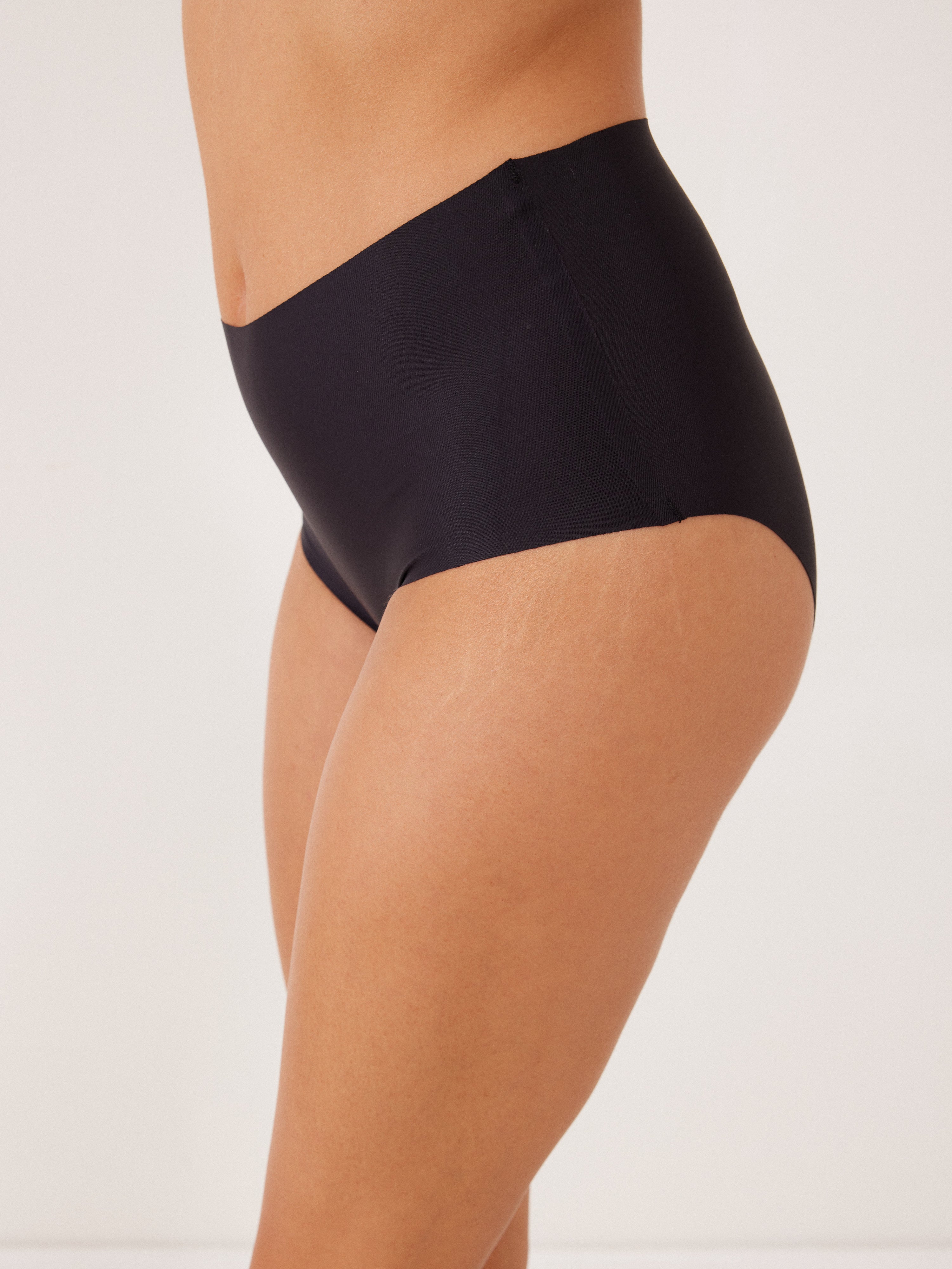 תחתון מקסי CLEAN CUT בוניטה - שחור