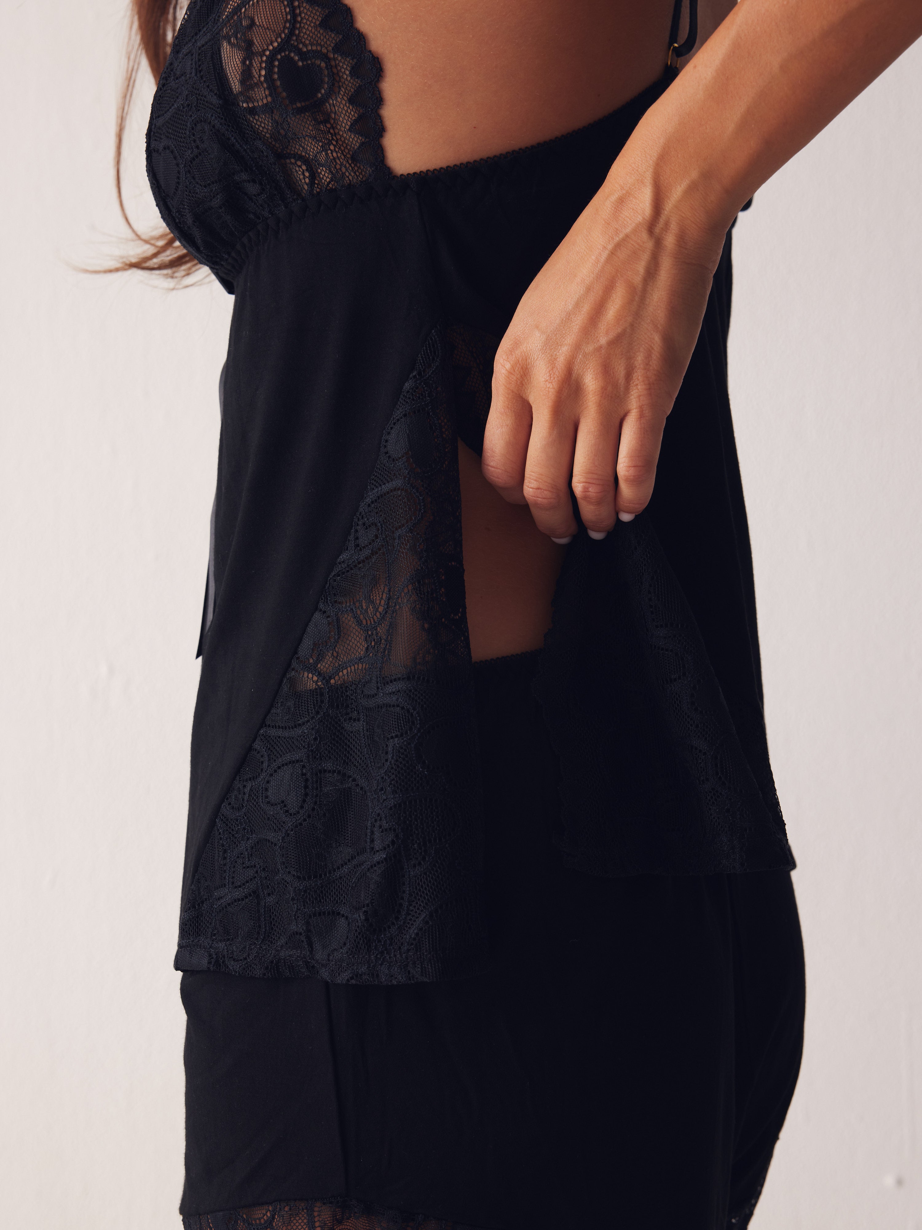 בייבי דול ויסקוזה תחרה - שחור