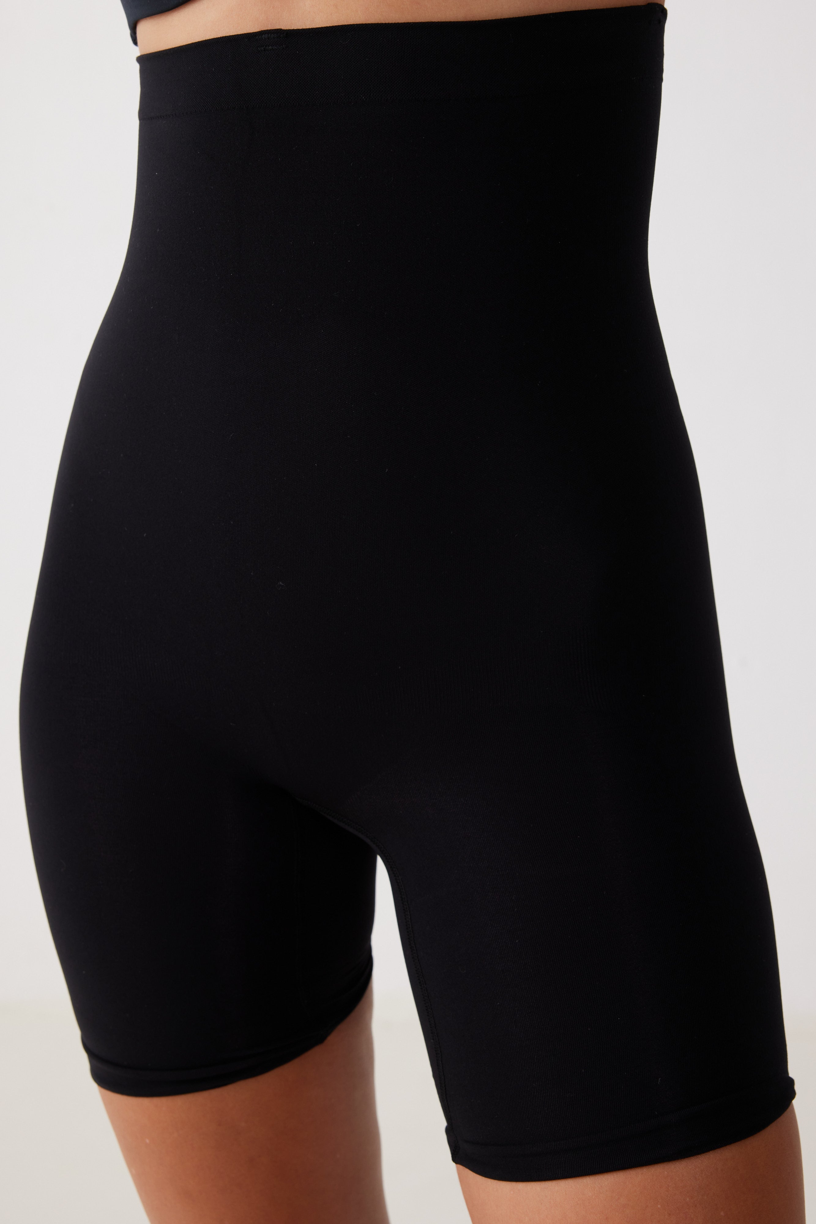 מחטב עם רגל קצר - שחור