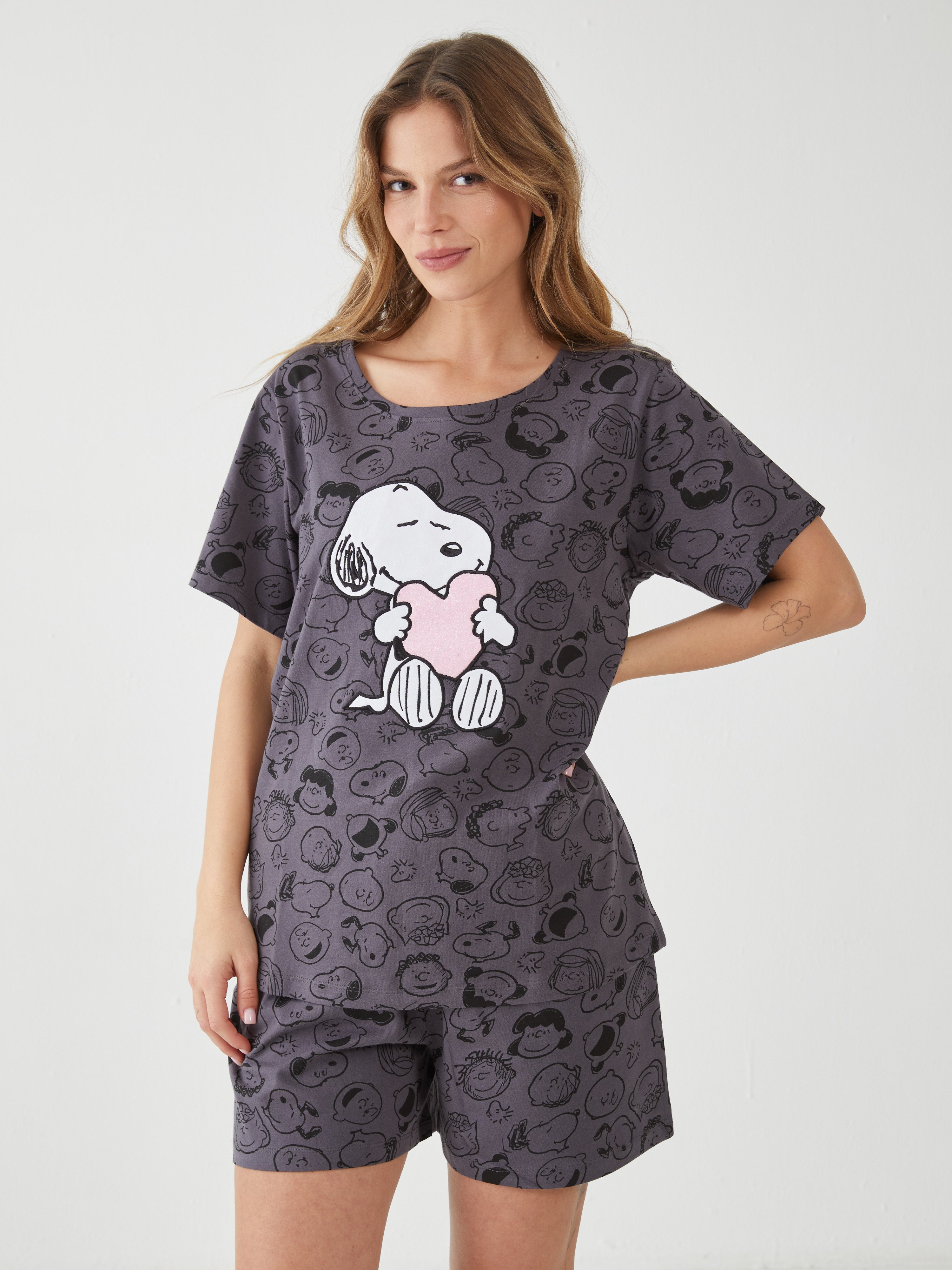 פיג'מה קצרה  סנופי  - אפור כהה