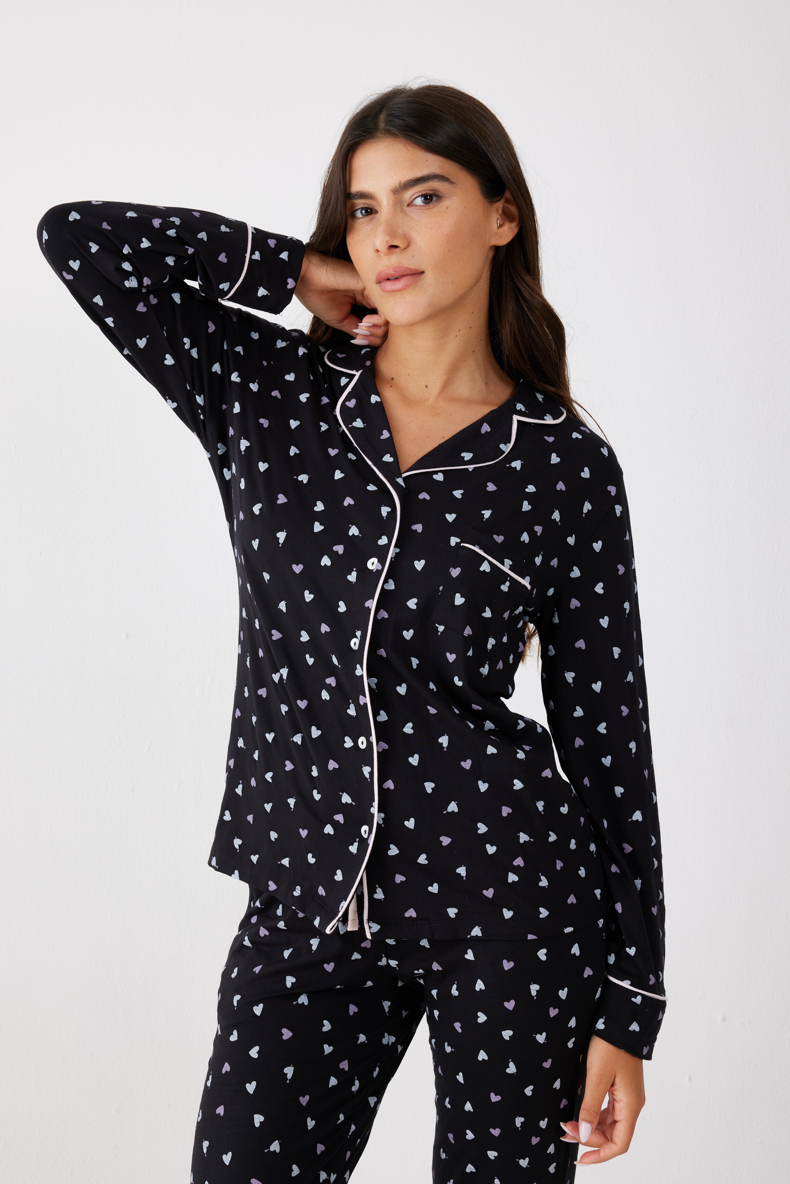 פיג'מה מכופתרת ויסקוזה - שחור