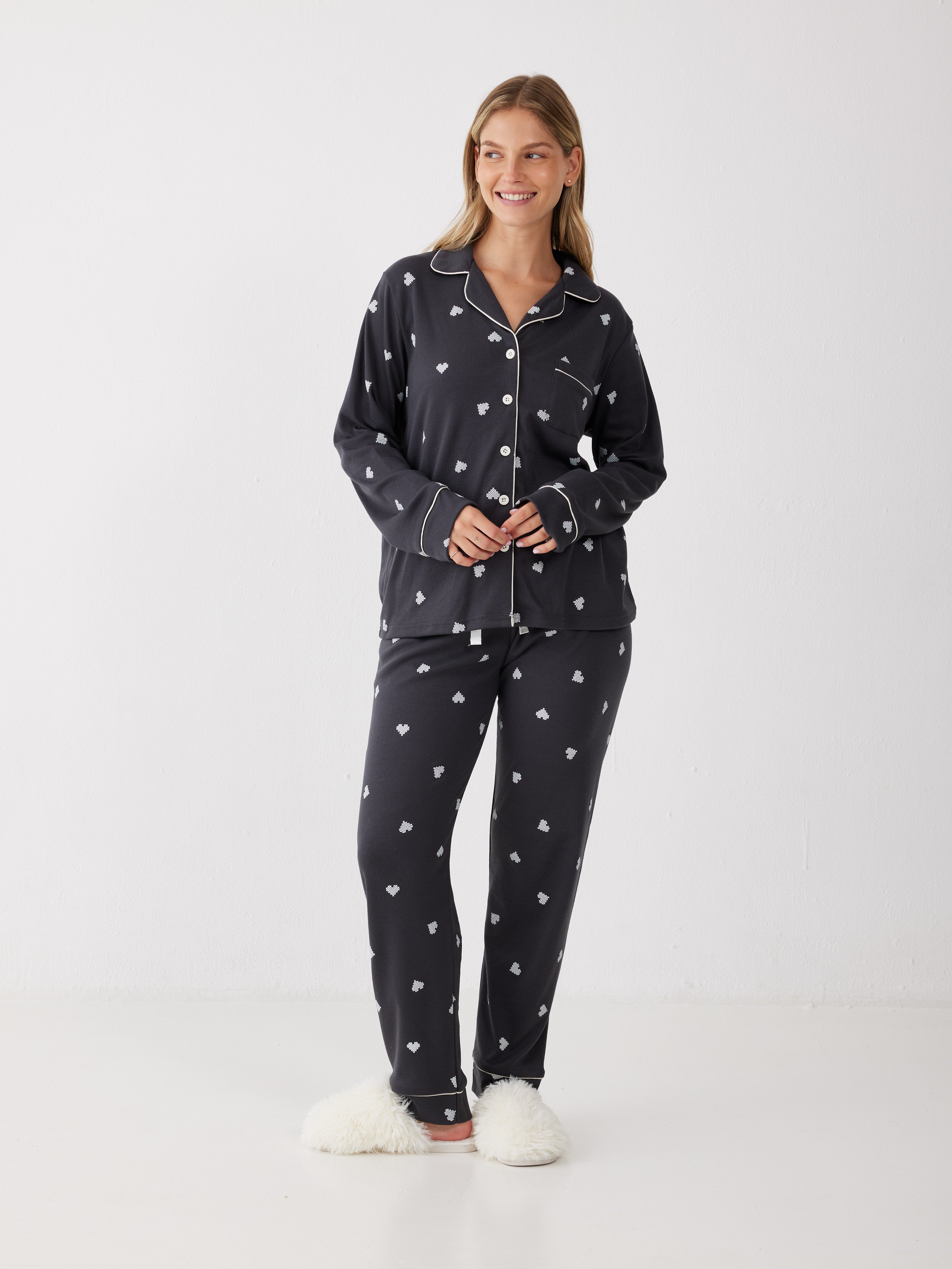 פיג'מה ויסוקזה מכופתרת - אפור כהה