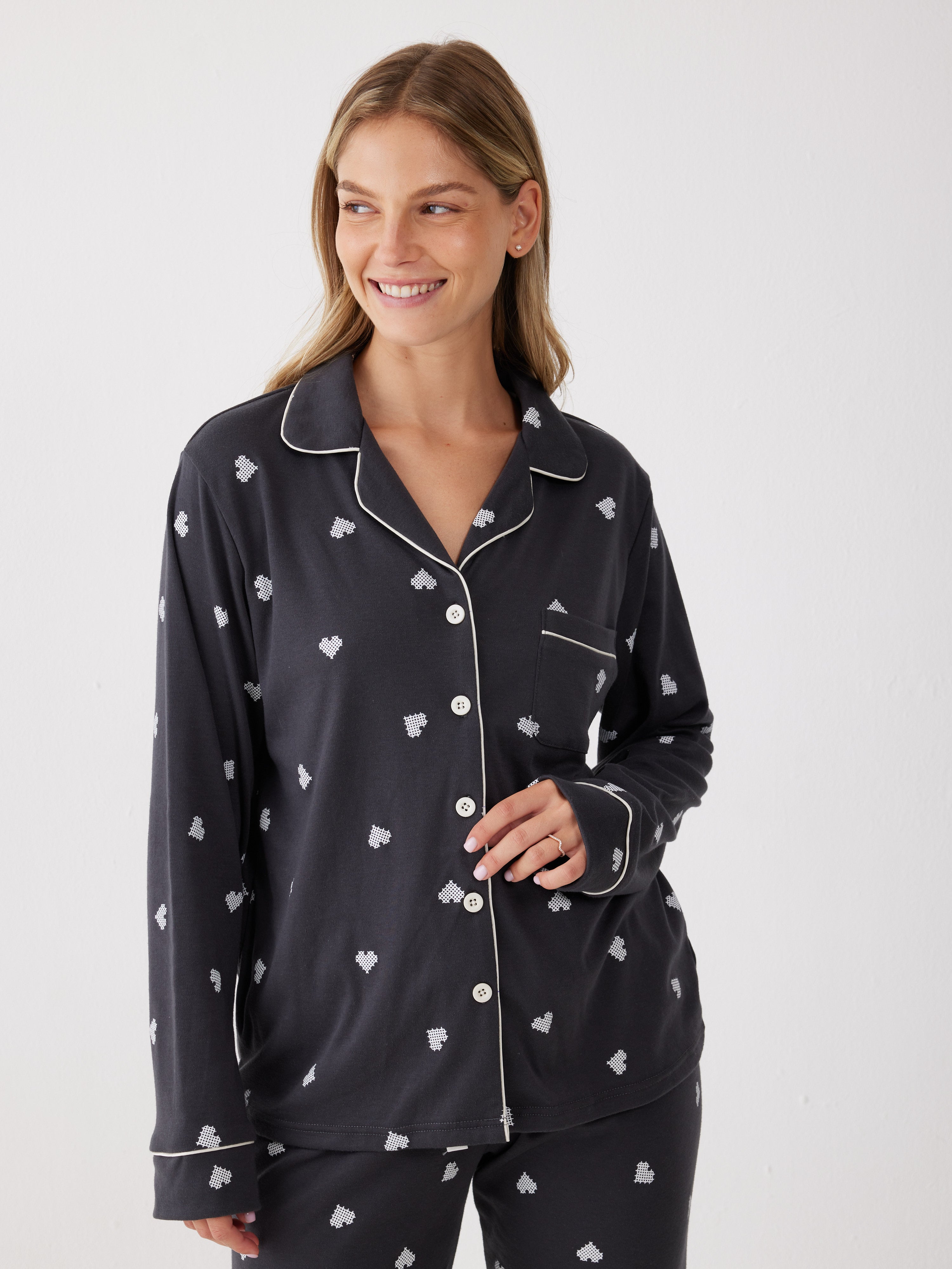 פיג'מה ויסוקזה מכופתרת - אפור כהה