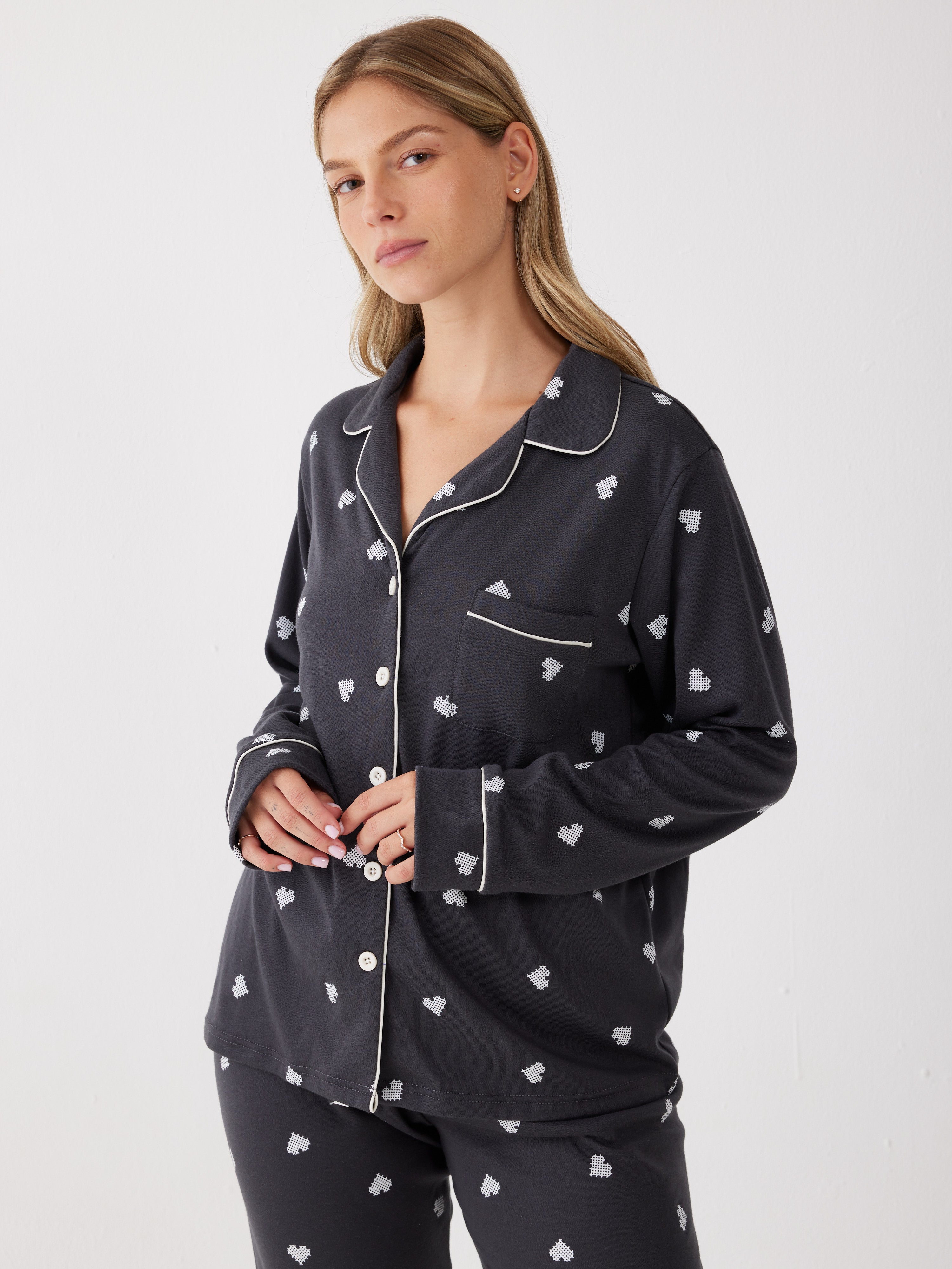 פיג'מה ויסוקזה מכופתרת - אפור כהה