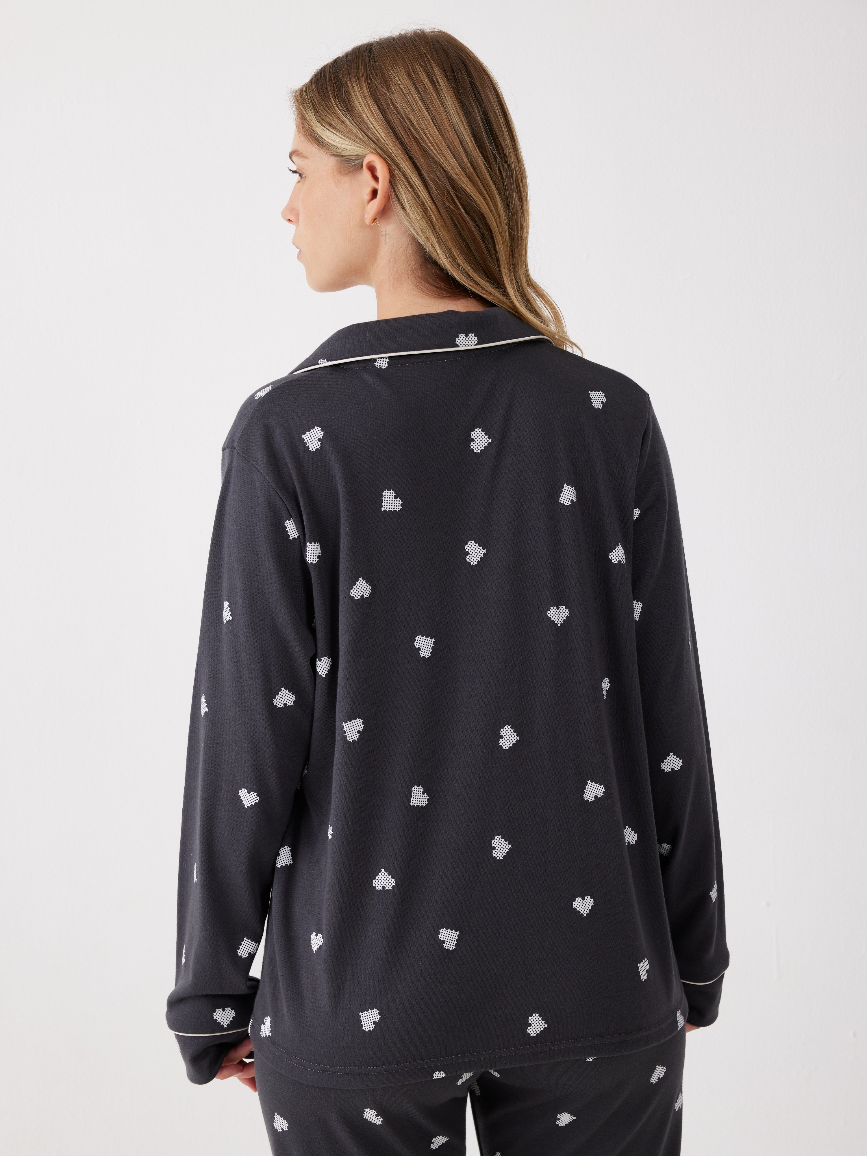 פיג'מה ויסוקזה מכופתרת - אפור כהה