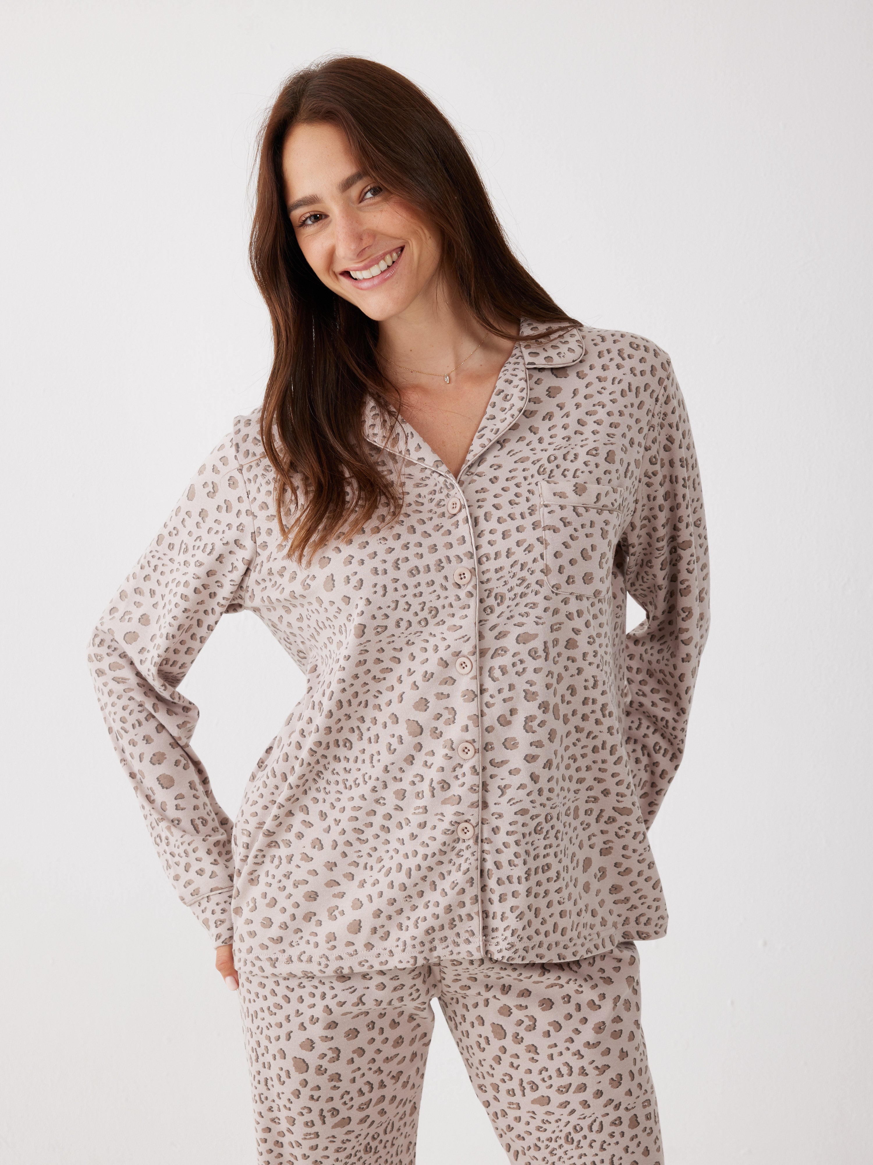 פיג'מה אינטרלוק מכופתרת - חול