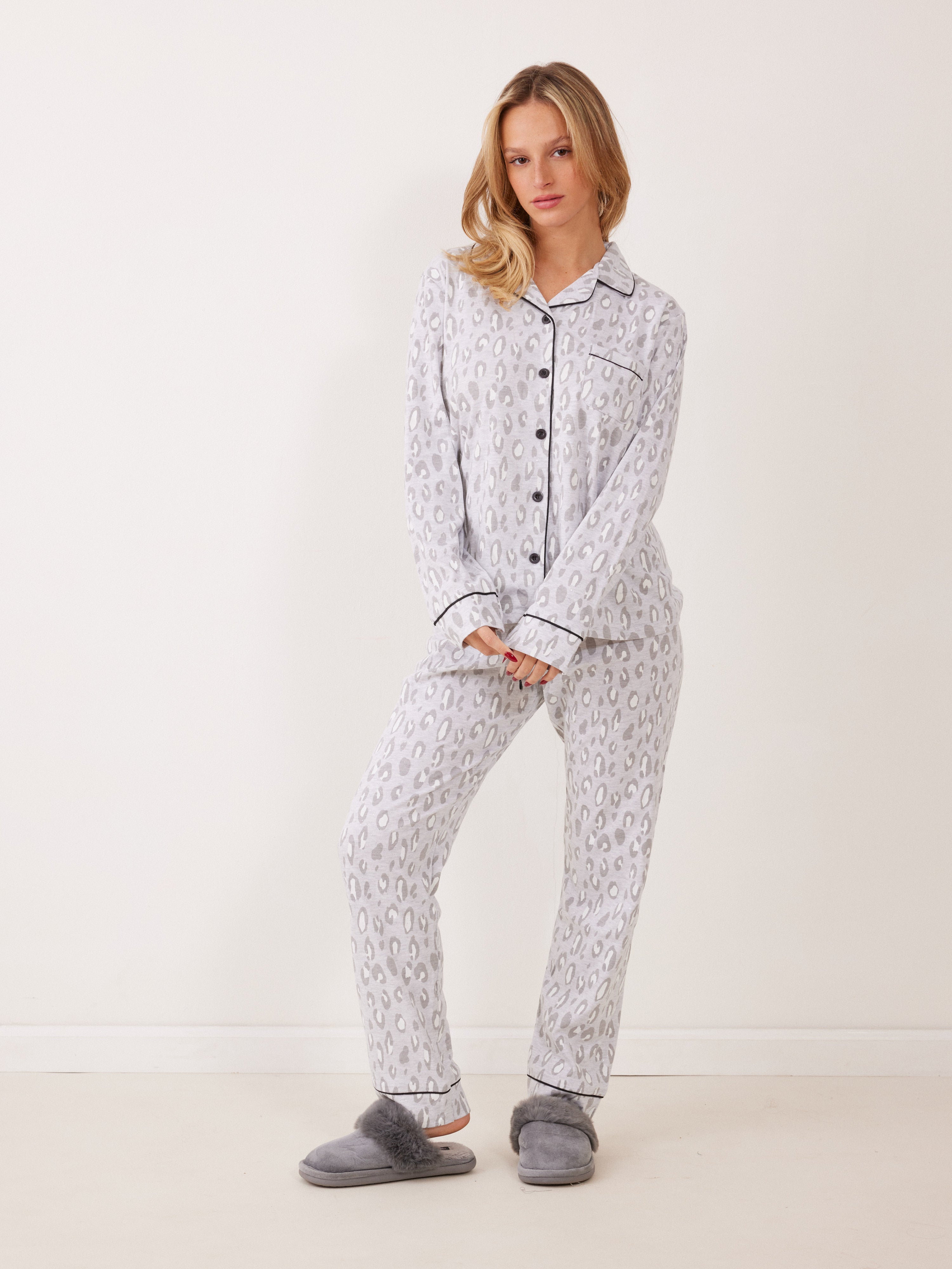 פיג'מה אינטרלוק מכופתרת - אפור מלאנז*
