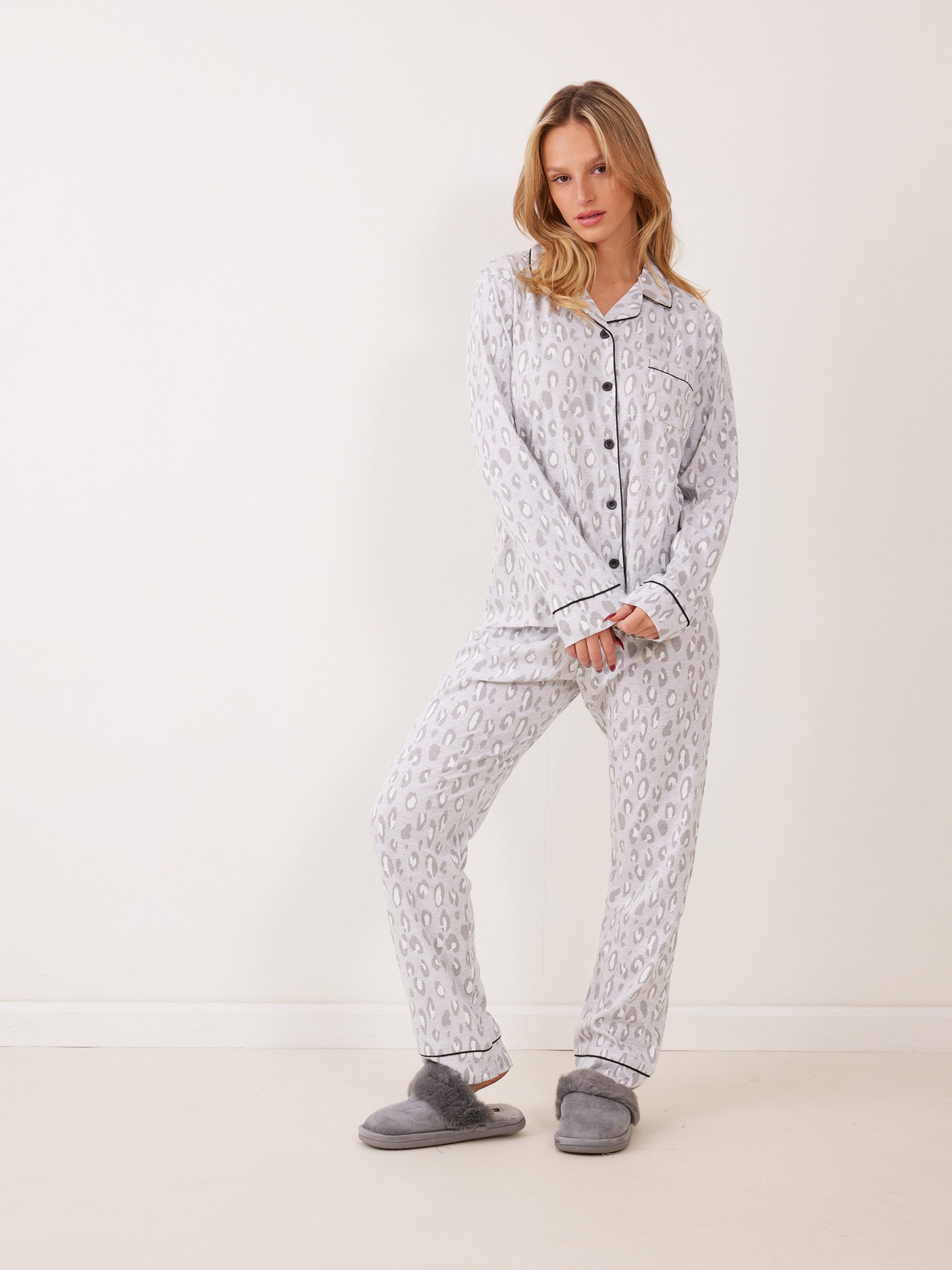 פיג'מה אינטרלוק מכופתרת - אפור מלאנז*