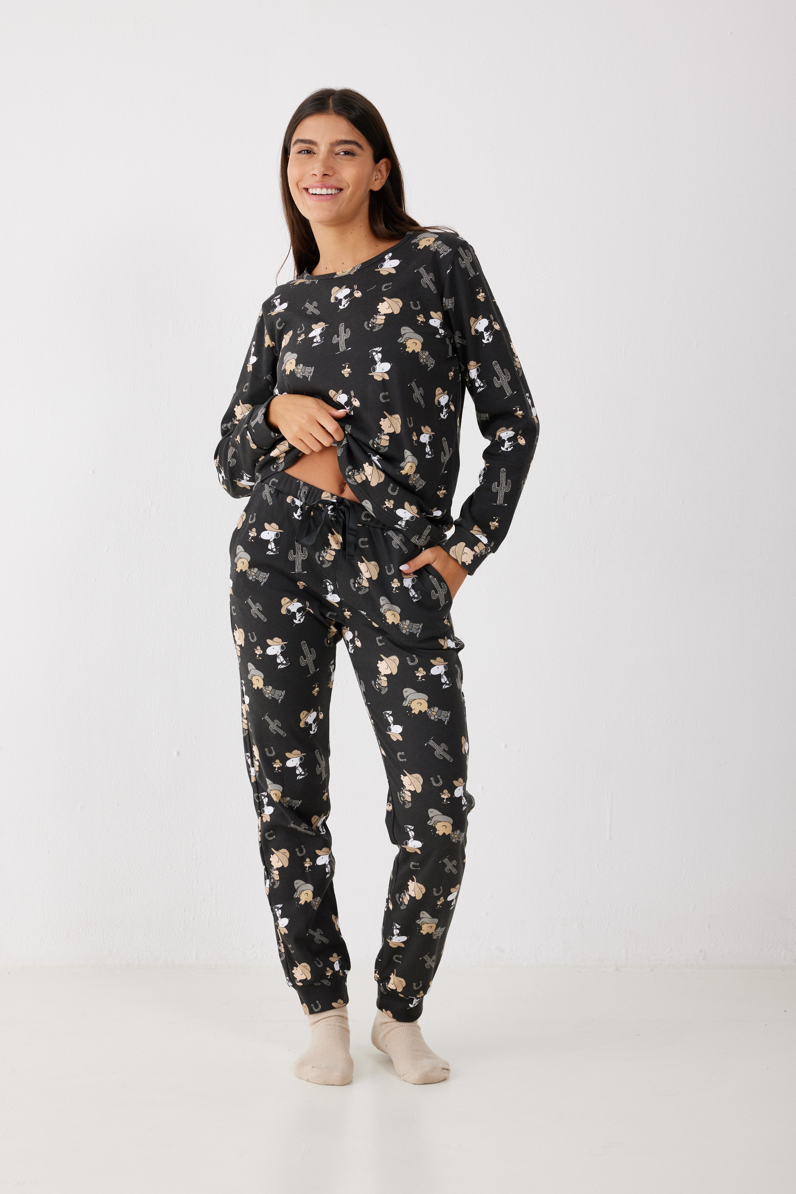 פיג'מה סנופי אינטרלוק - שחור