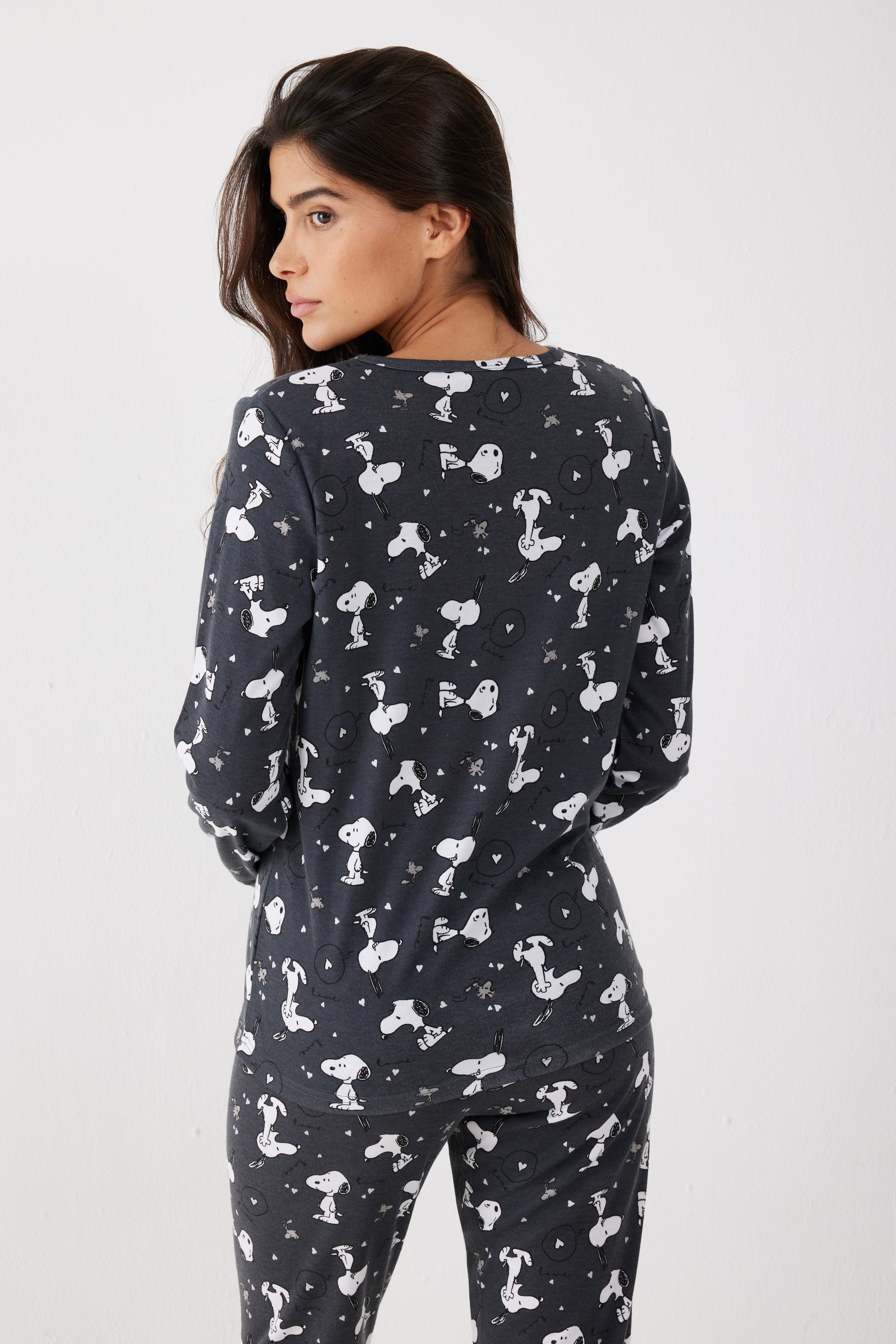 פיג'מה סנופי אינטרלוק - אפור כהה