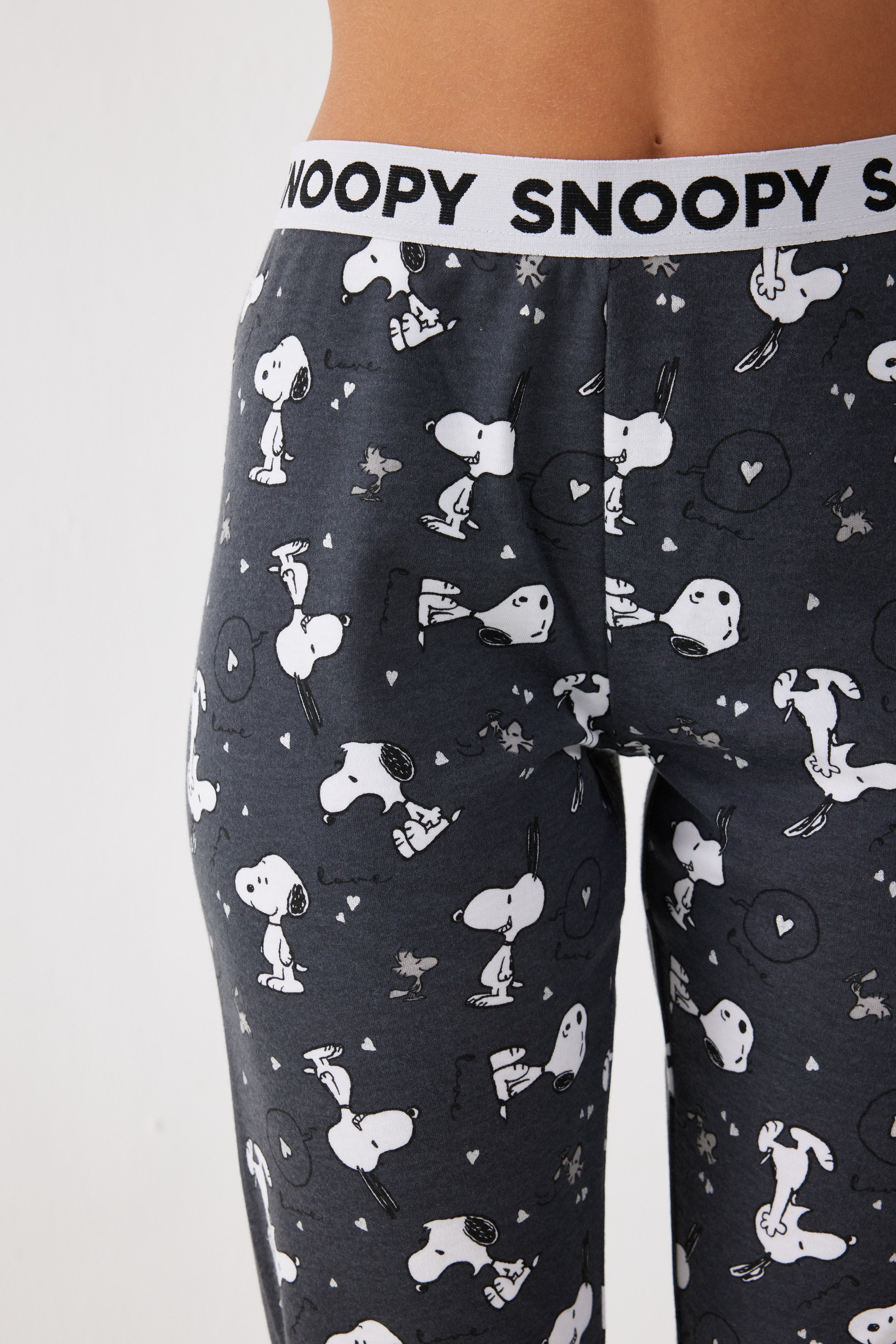 פיג'מה סנופי אינטרלוק - אפור כהה