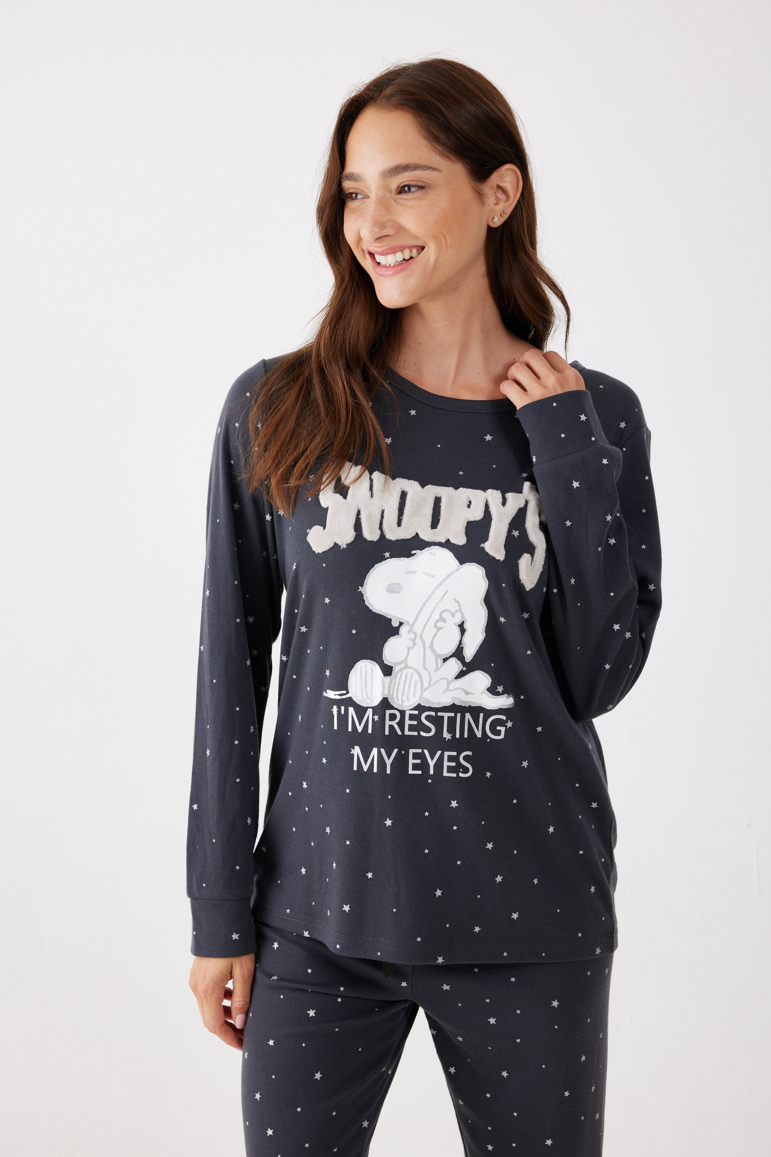 פיג'מה סנופי אינטרלוק - אפור כהה**