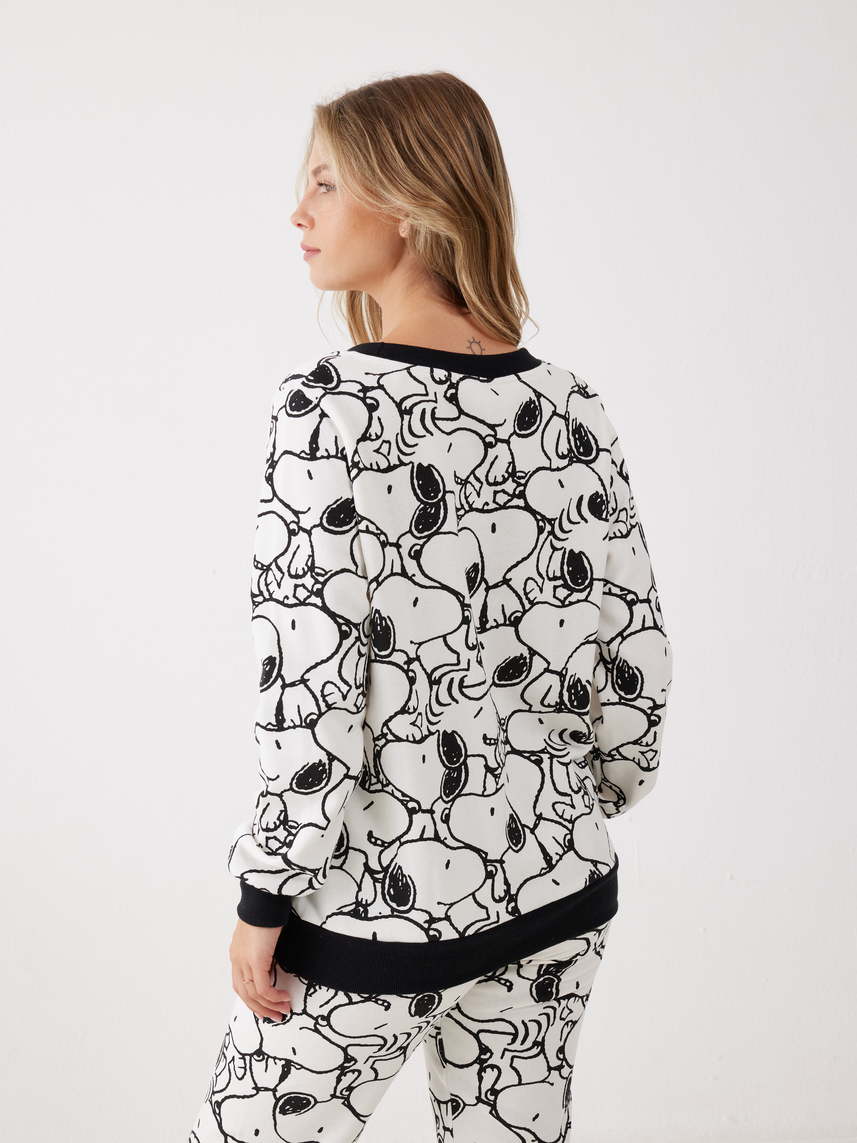 פיג'מה סנופי פוטר - שמנת