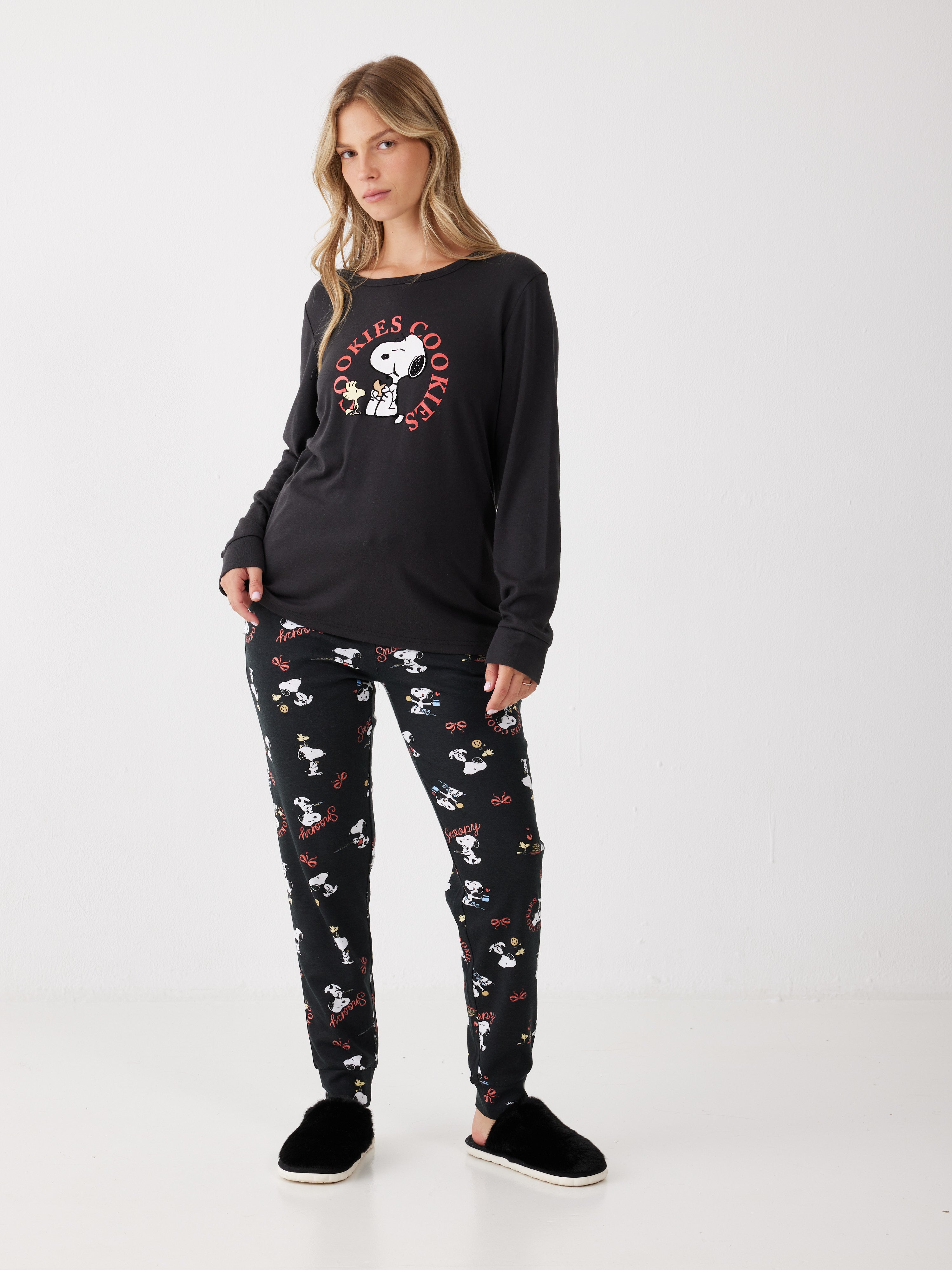 פיג'מת סנופי אינטרלוק - שחור