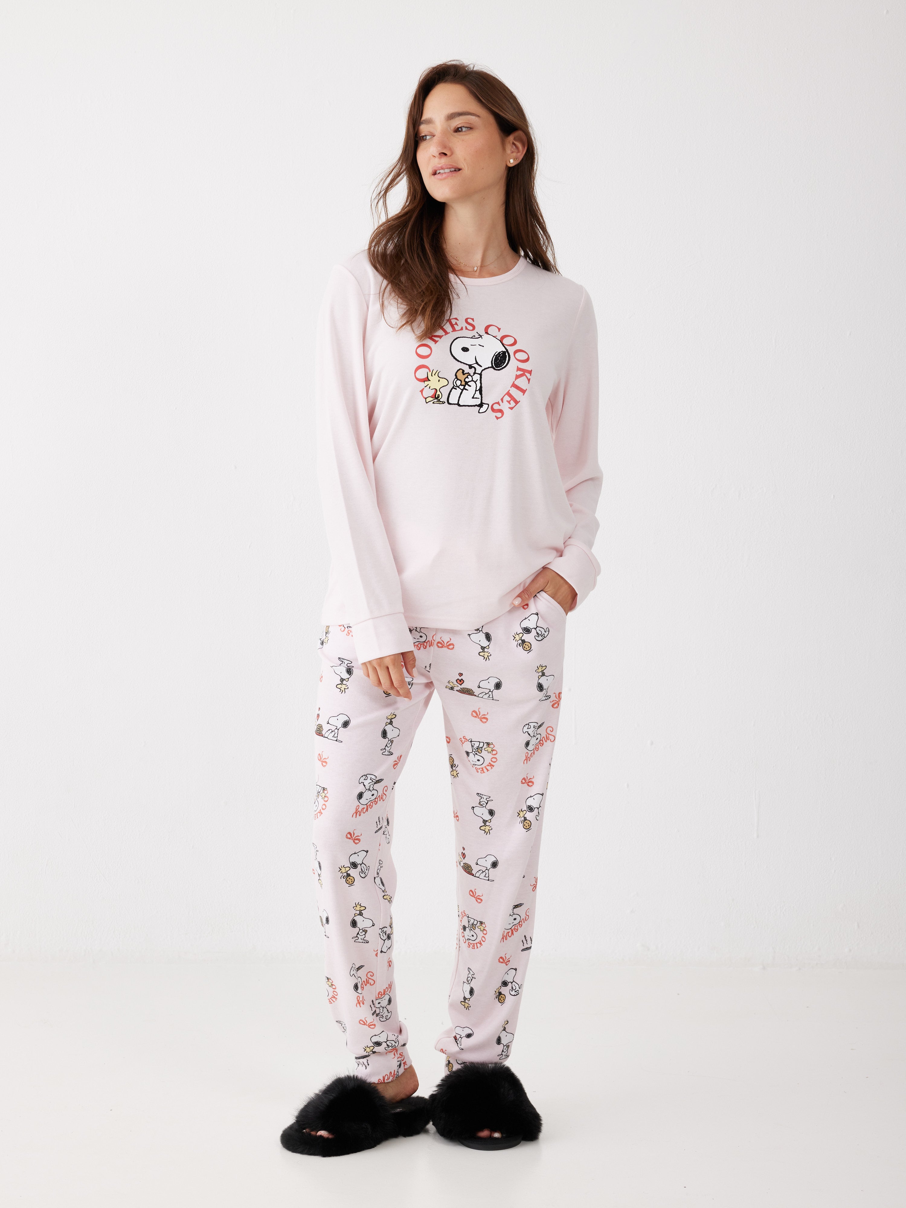 פיג'מת סנופי אינטרלוק - ורוד