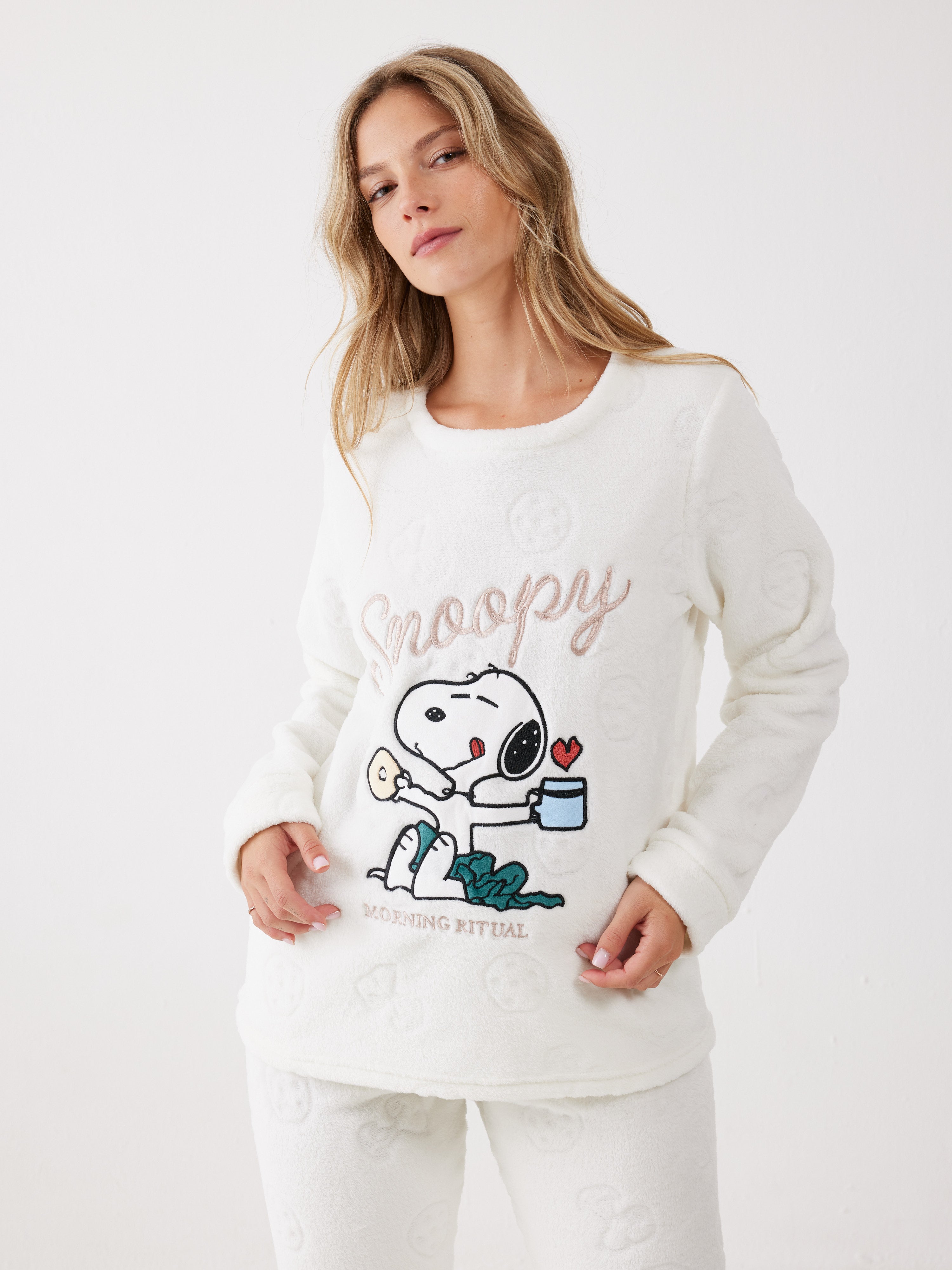 פיג'מה סנופי פלאפי - שמנת