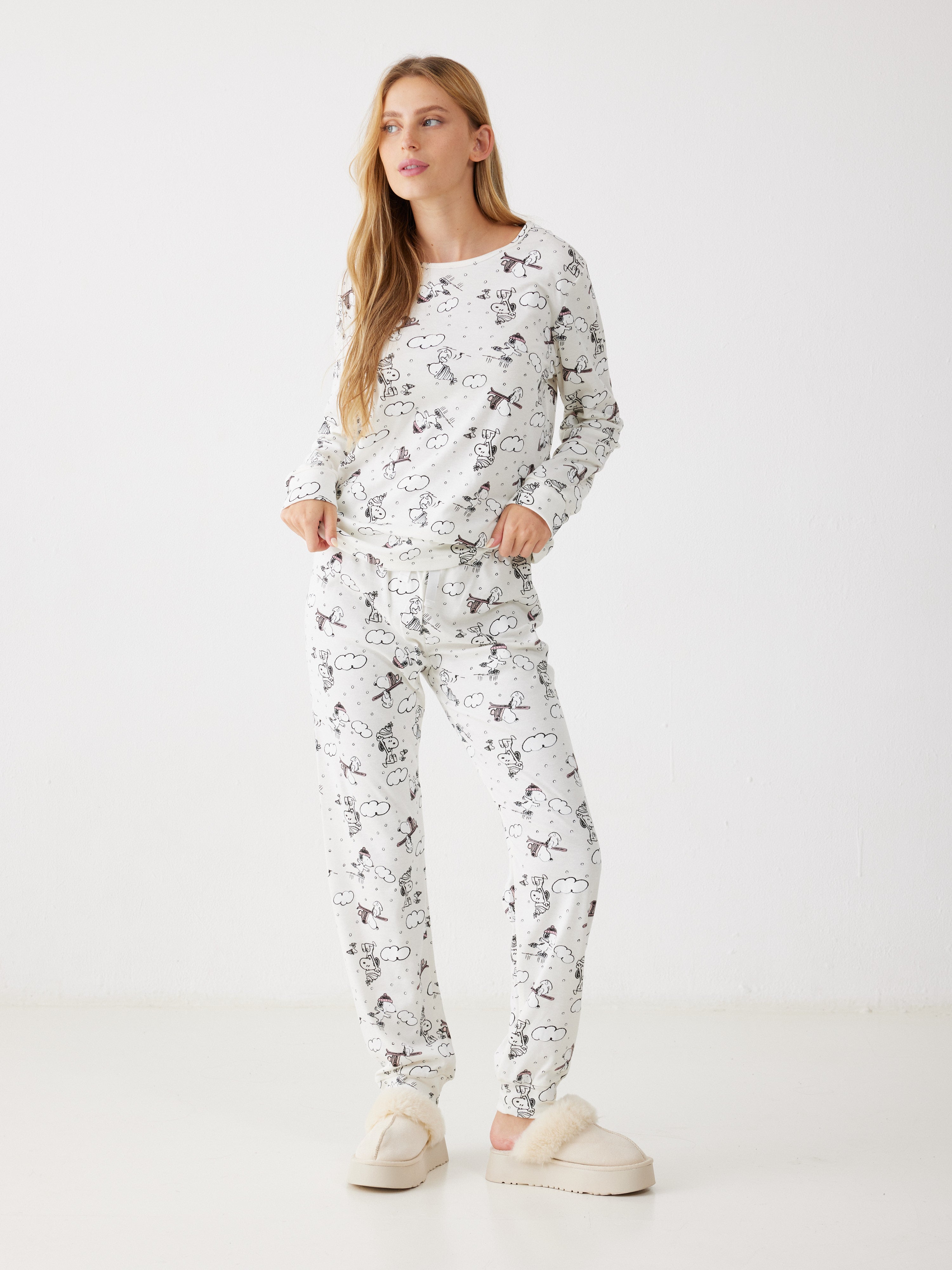 פיג'מה סנופי אינטרלוק -  שמנת