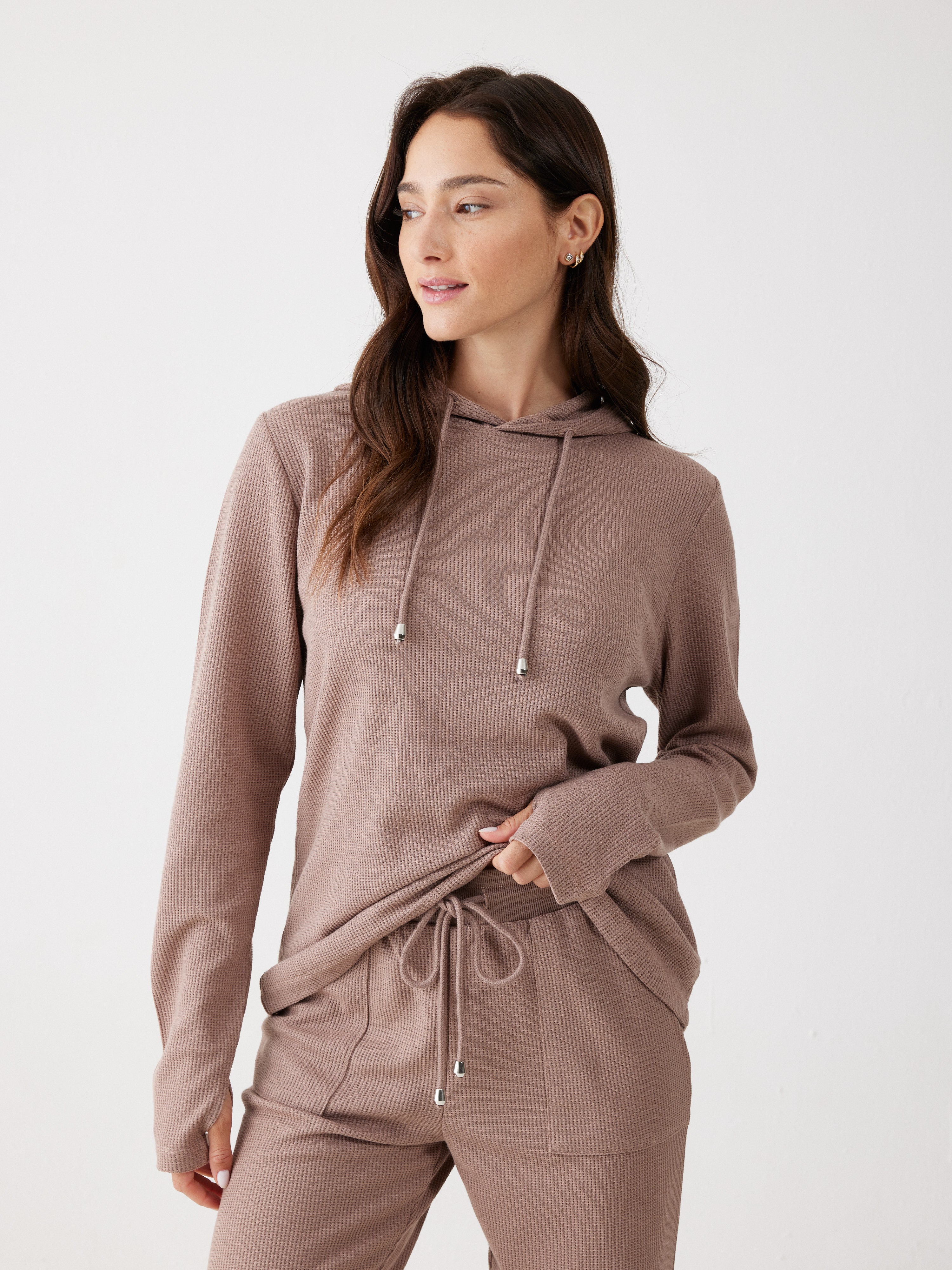 חליפת פנאי קפוצ'ון וואפל - קפה