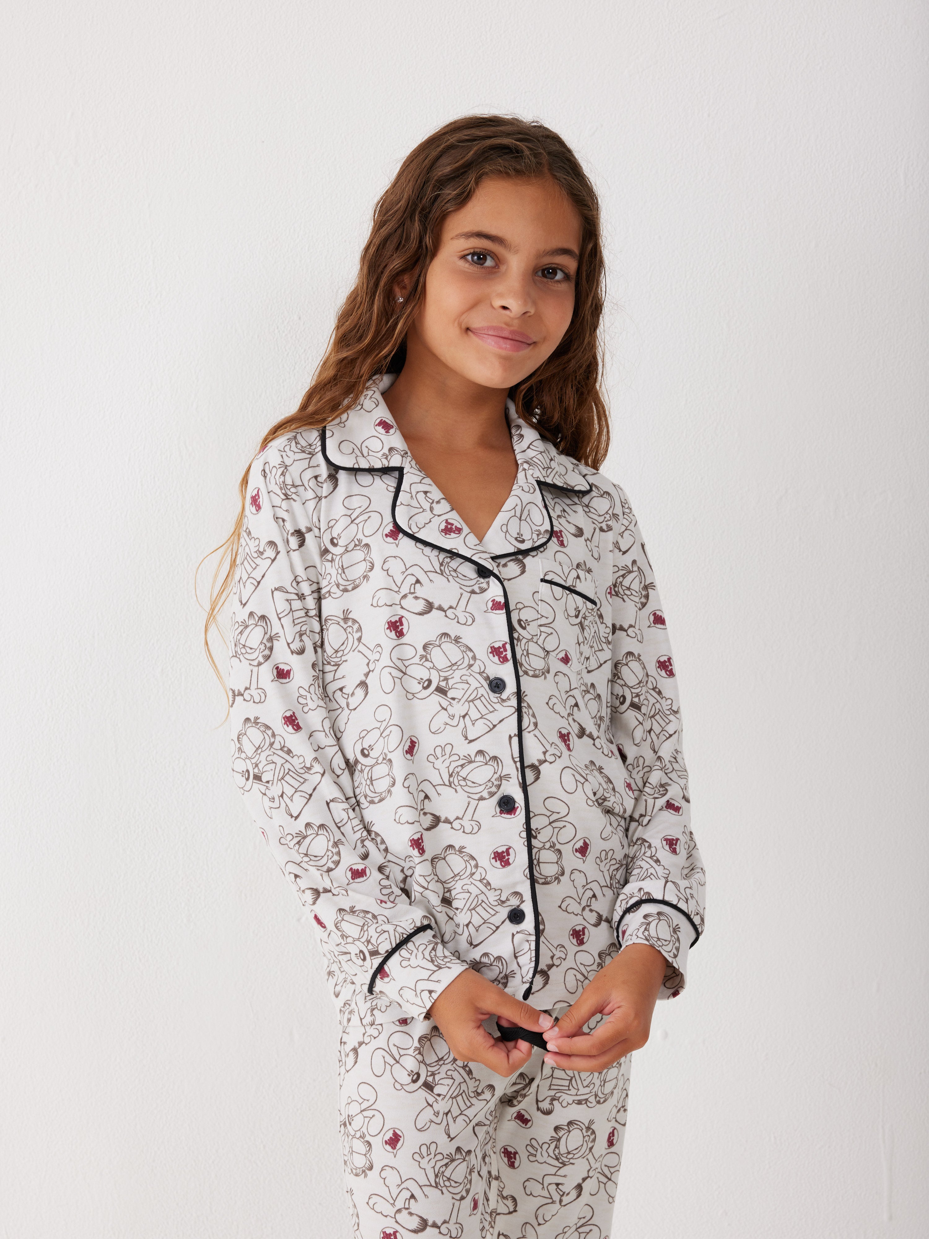 פיג'מה מכופתרת-ילדות גארפילד יאמי - בז'