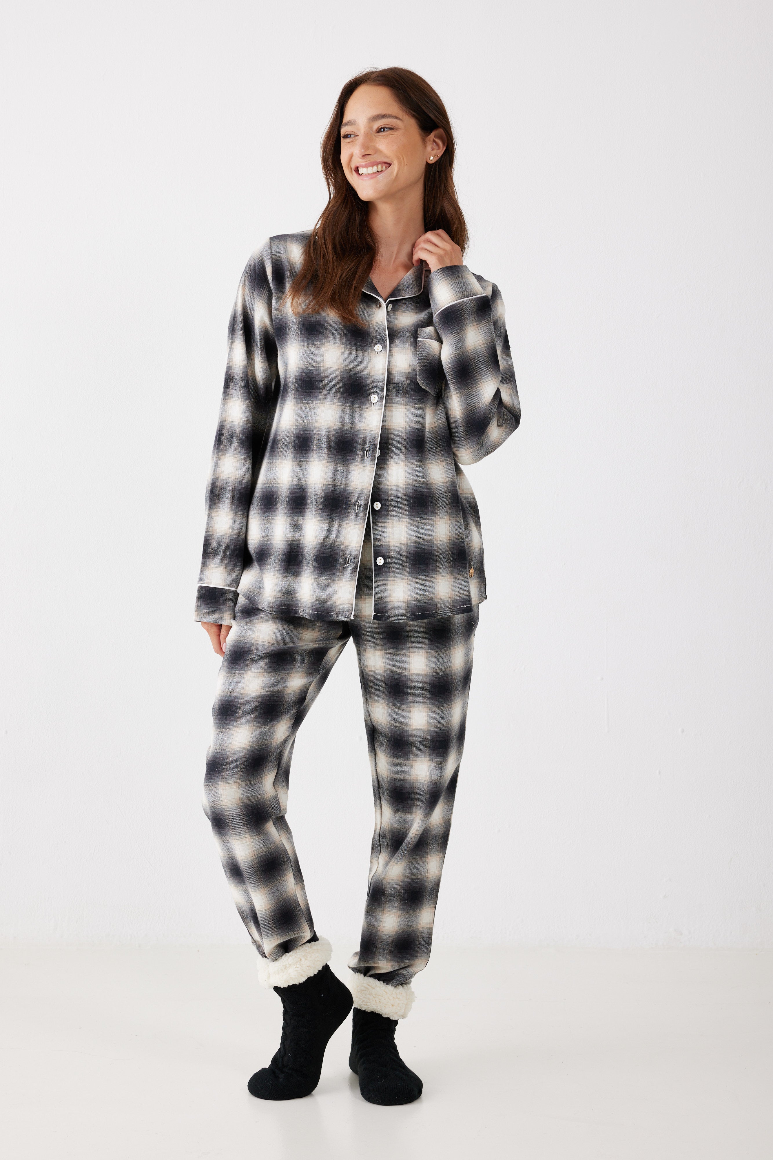 פיג'מה מכופתרת משבצות פלאנל - אפור כהה