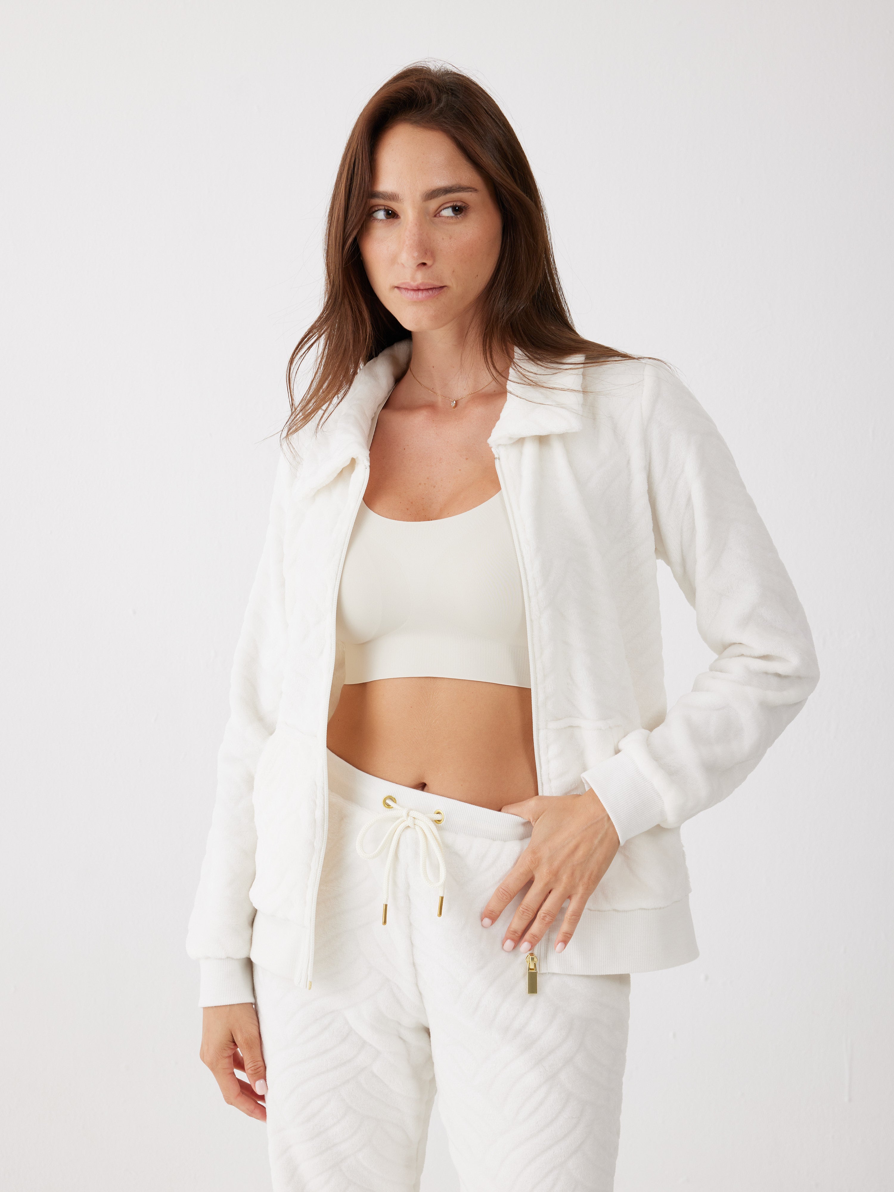 חליפת פנאי פלאפי רוכסן - שמנת