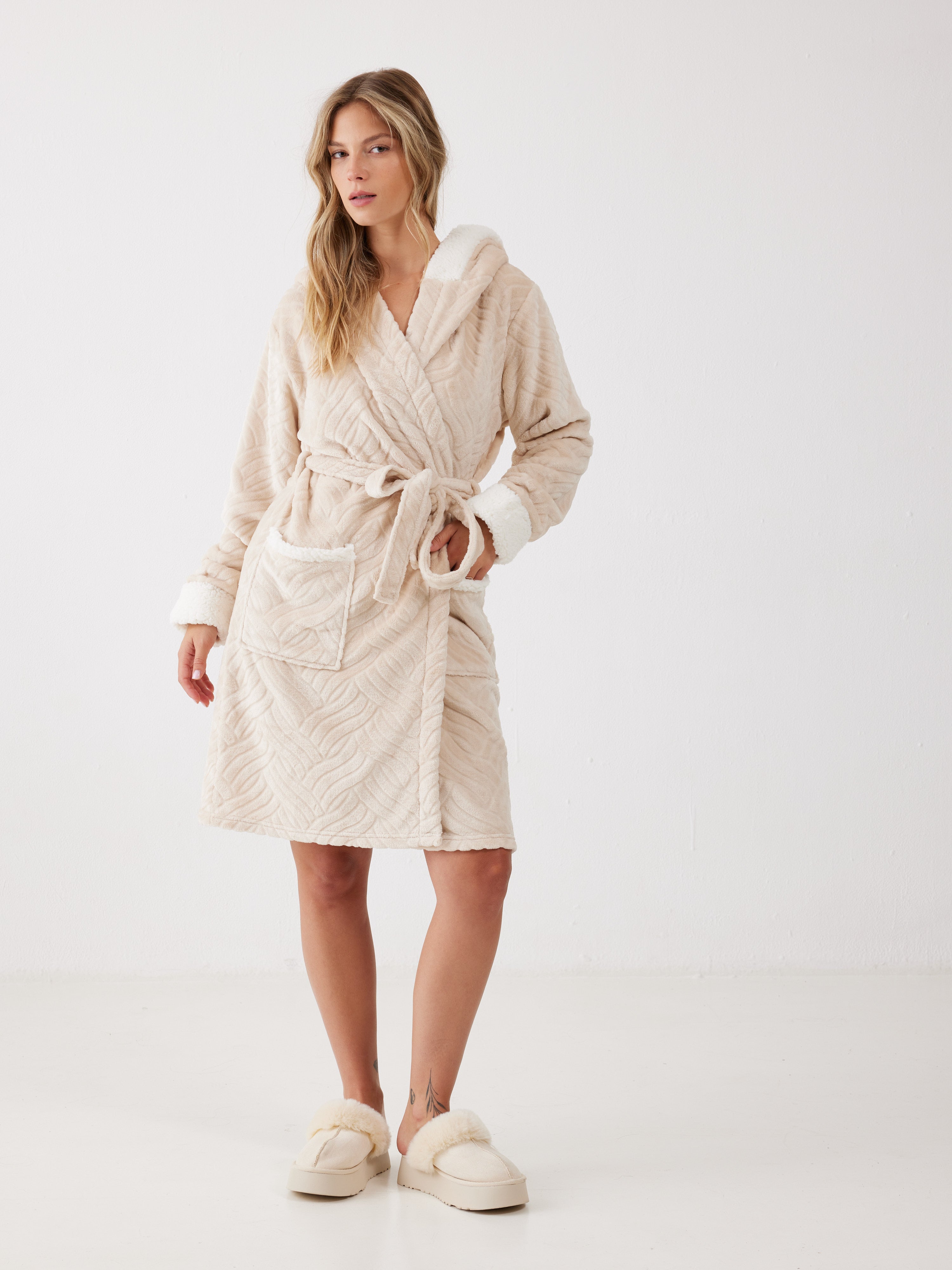 חלוק פלאפי - בז