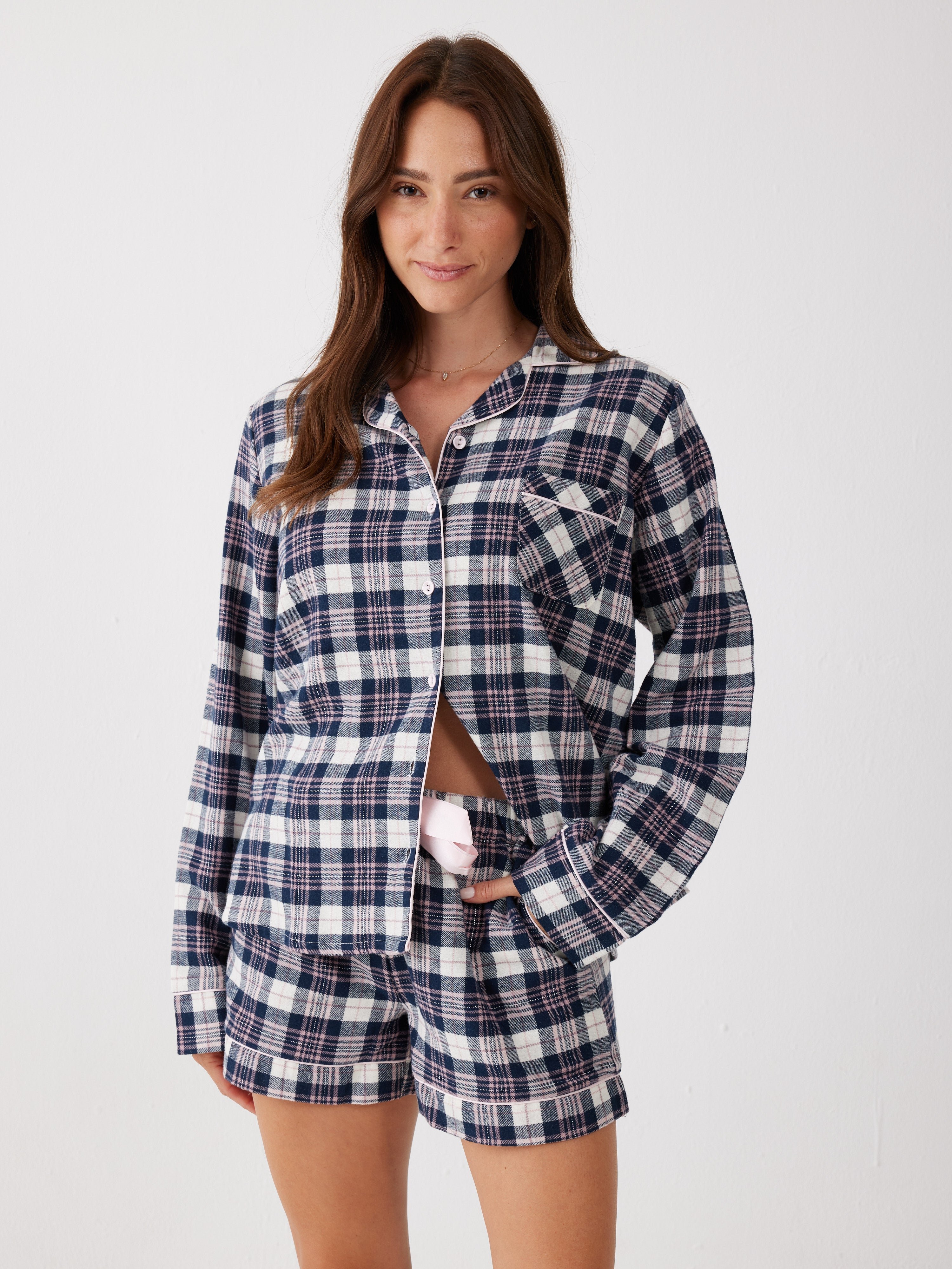 פיג'מת פלנל מכופתרת מכנס קצר - כחול נייבי