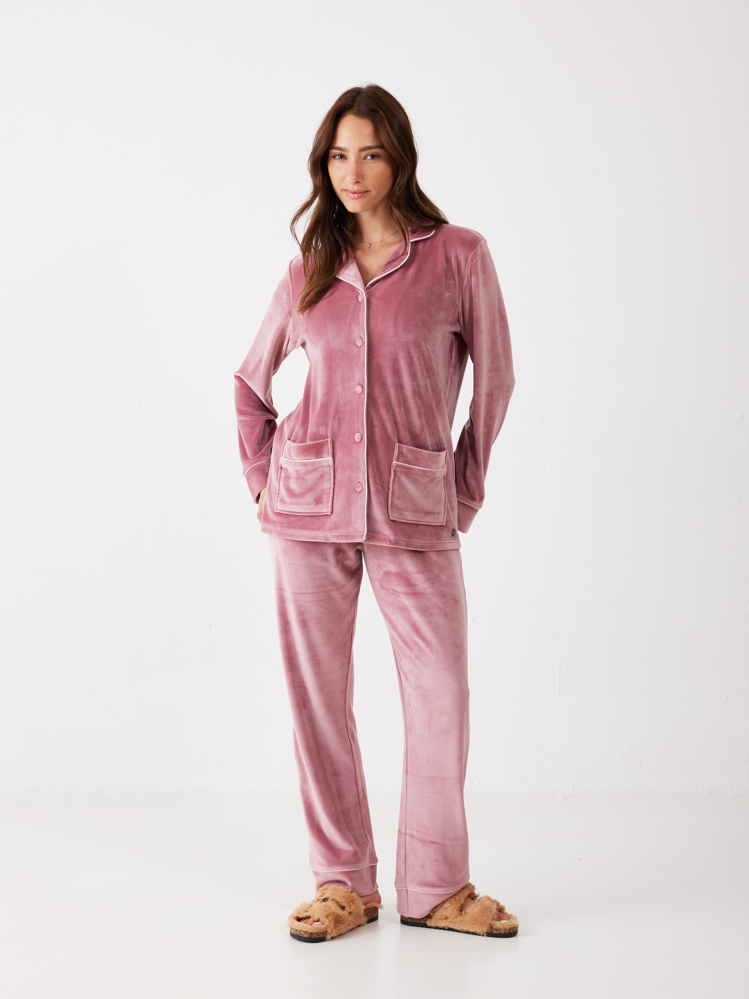 פיג'מה מכופתרת פספול קטיפה - ורוד מעושן