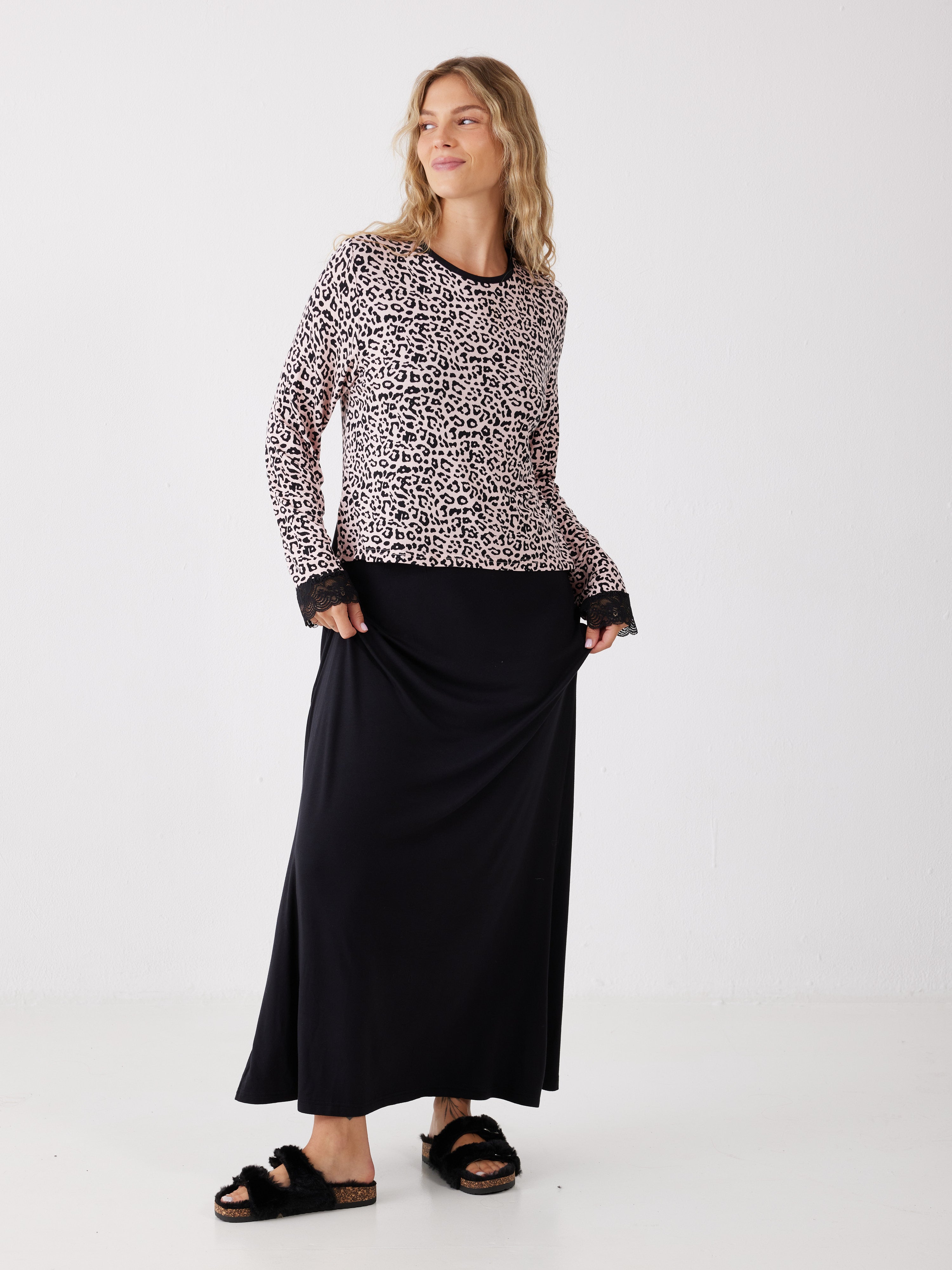 כותונת שרוול 3/4 מנומרת ויסקוזה - ורוד