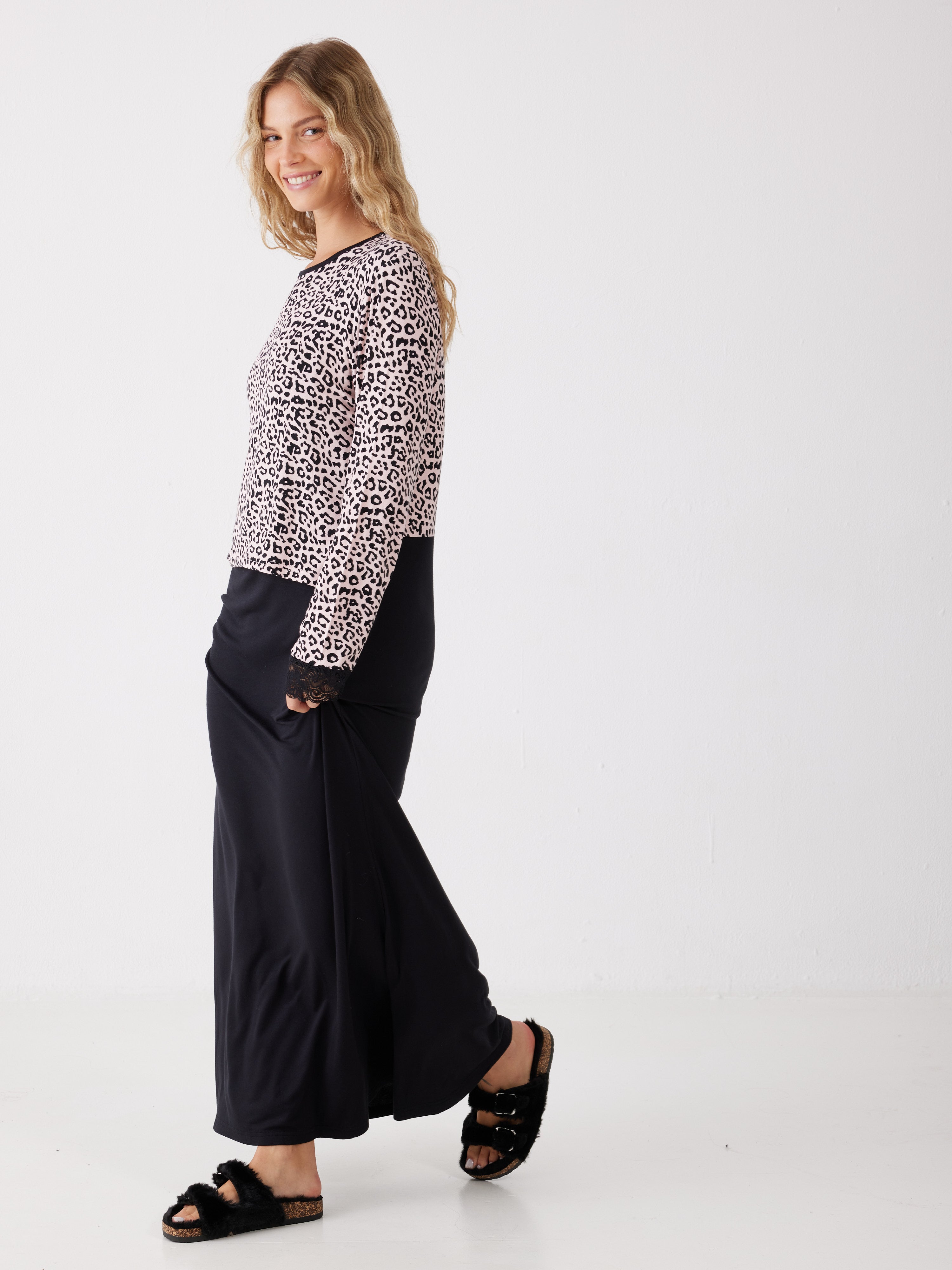 כותונת שרוול 3/4 מנומרת ויסקוזה - ורוד