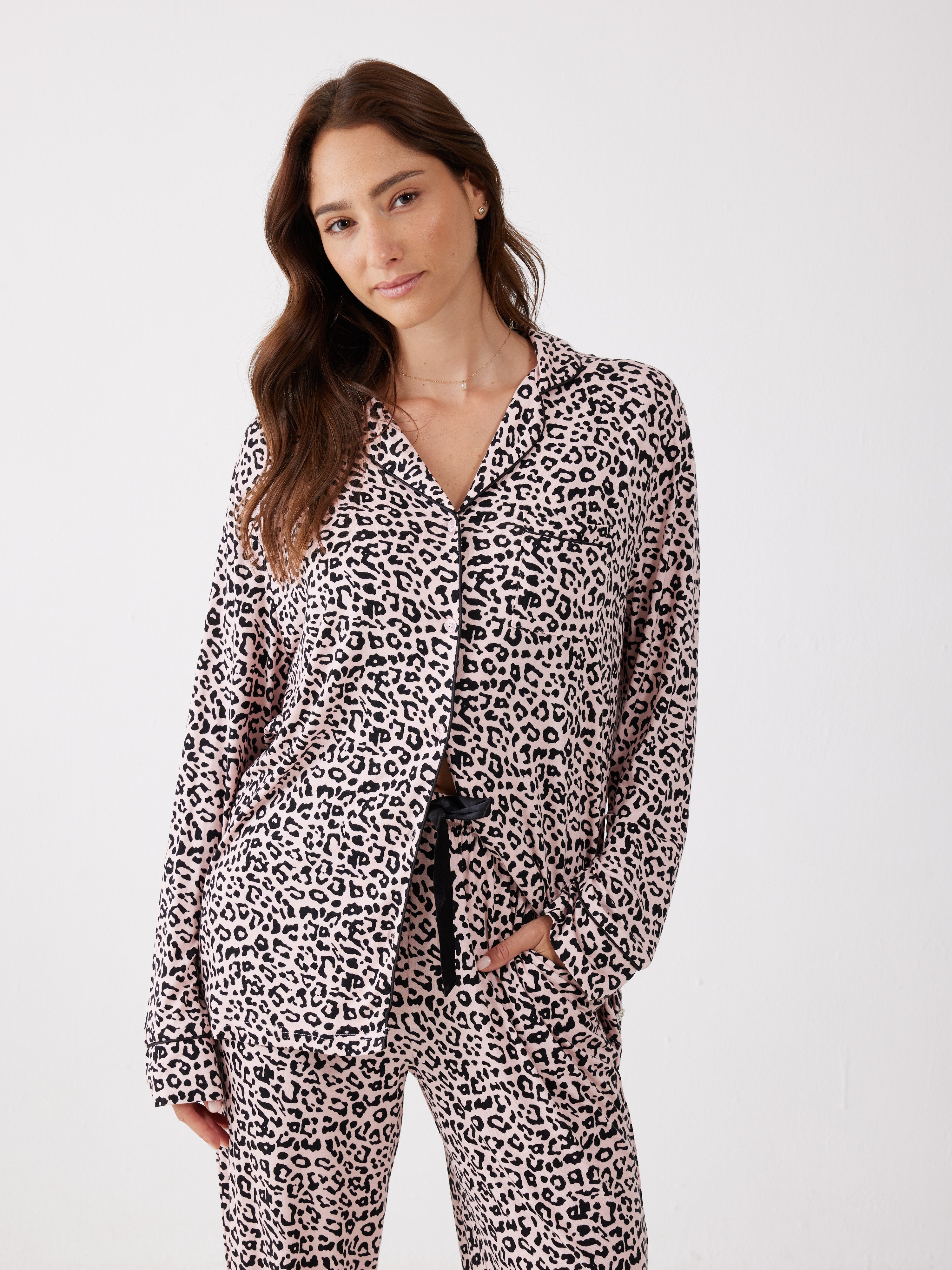 פיג'מה מכופתרת מנומרת ויסקוזה - ורוד