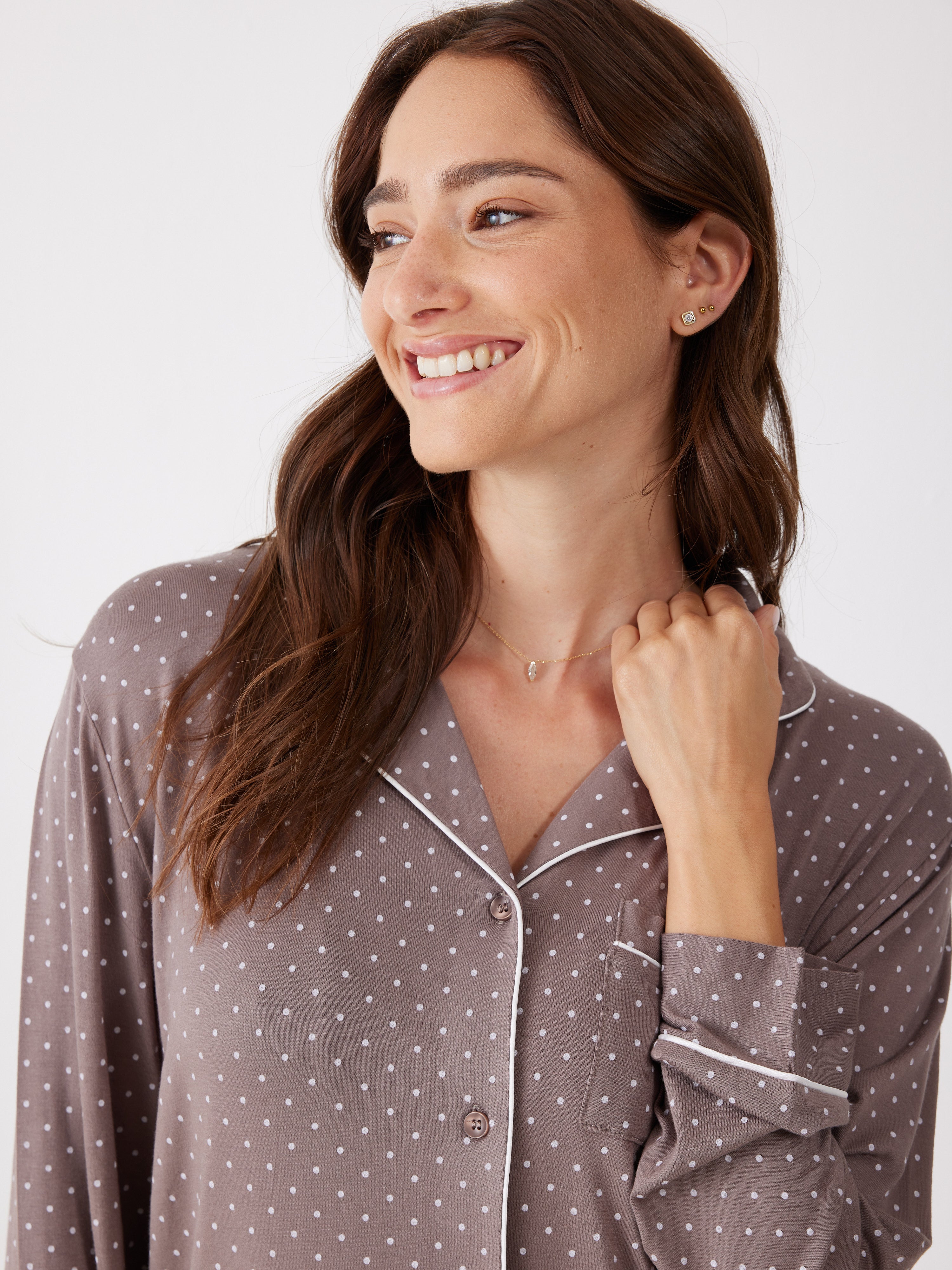 פיג'מה מכופתרת נקודות ויסקוזה - חום