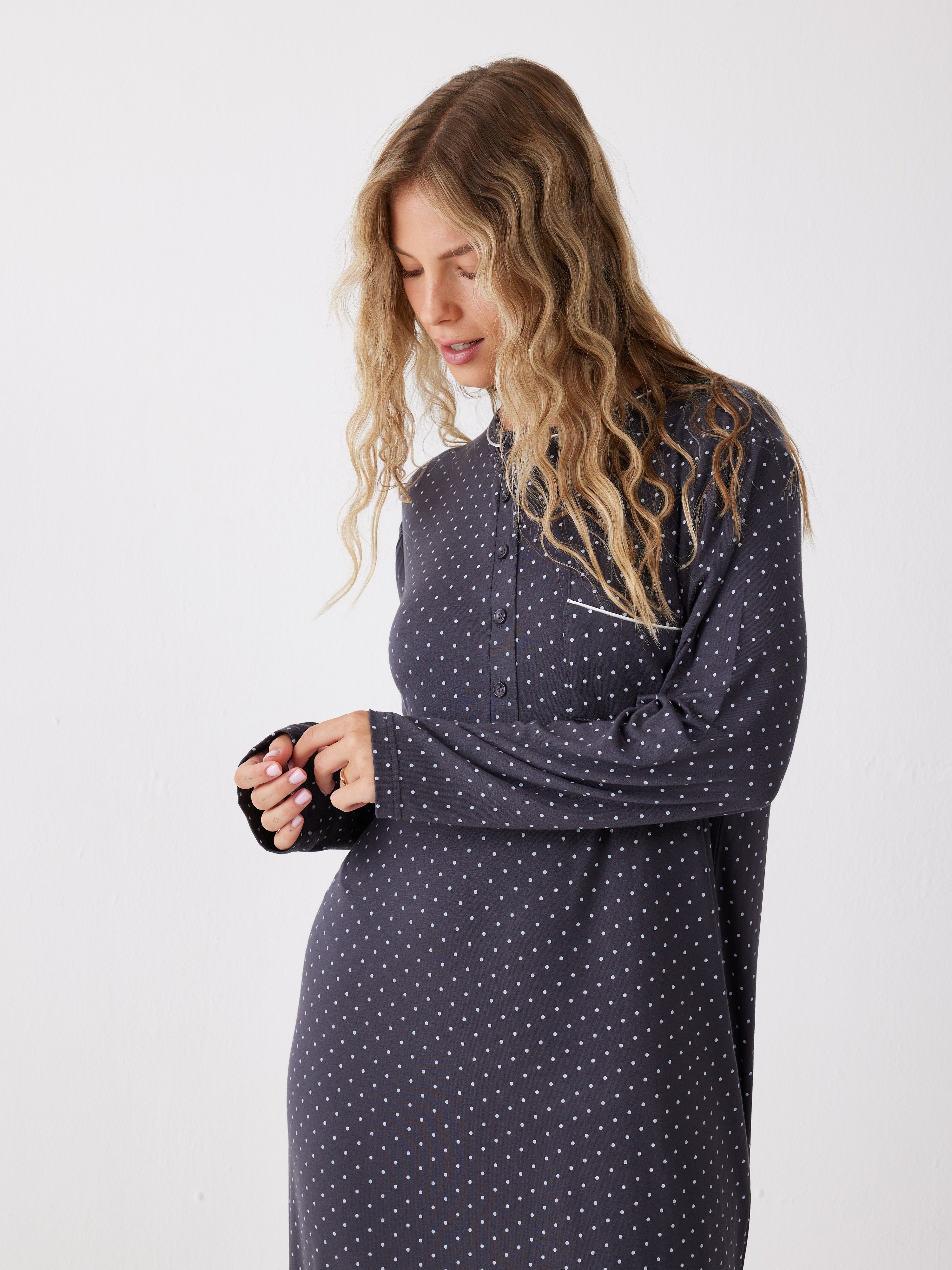 כותונת נקודות ויסקוזה - אפור כהה