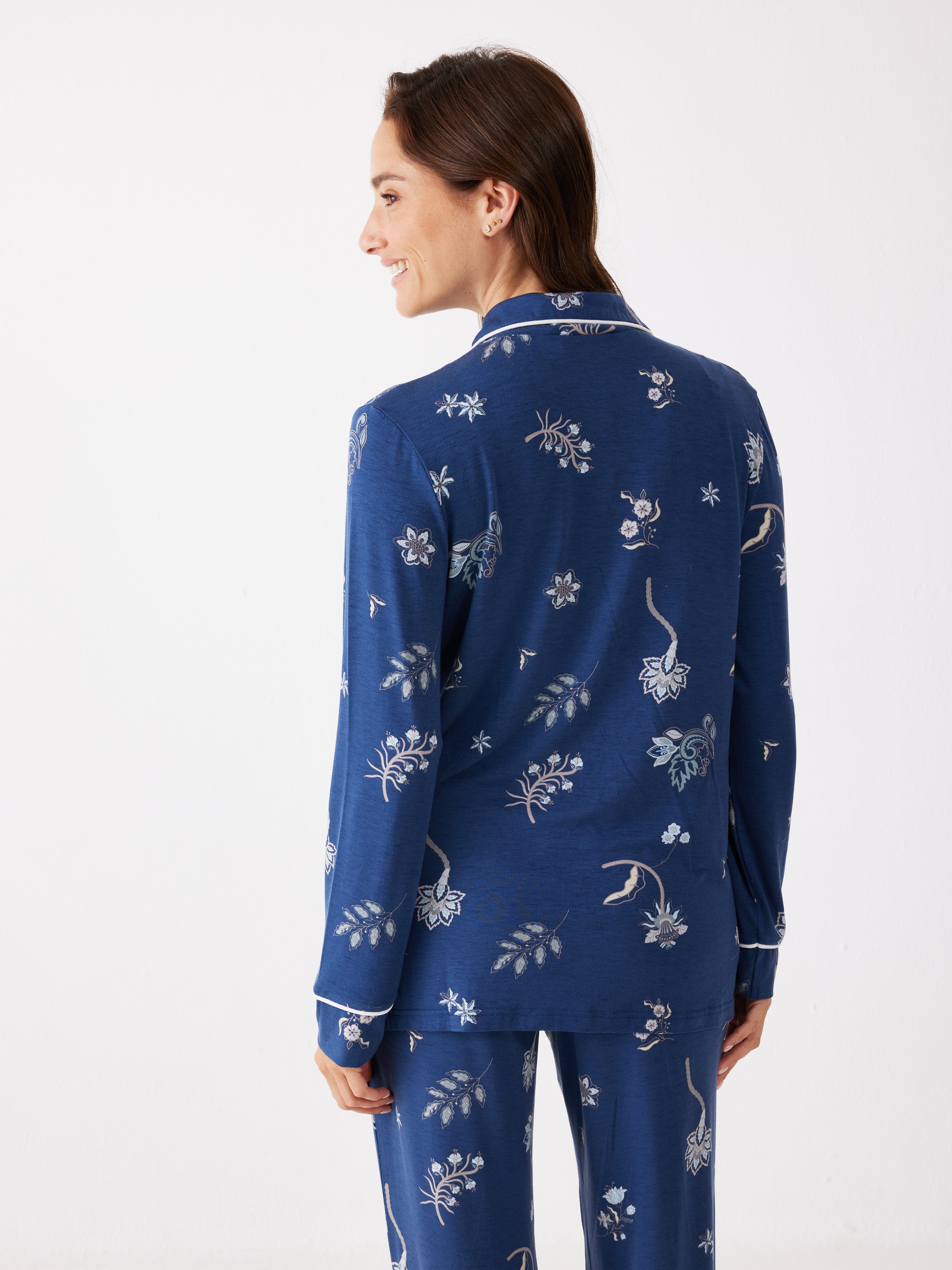 פיג'מה פרחונית מכופתרת ויסקוזה - כחול