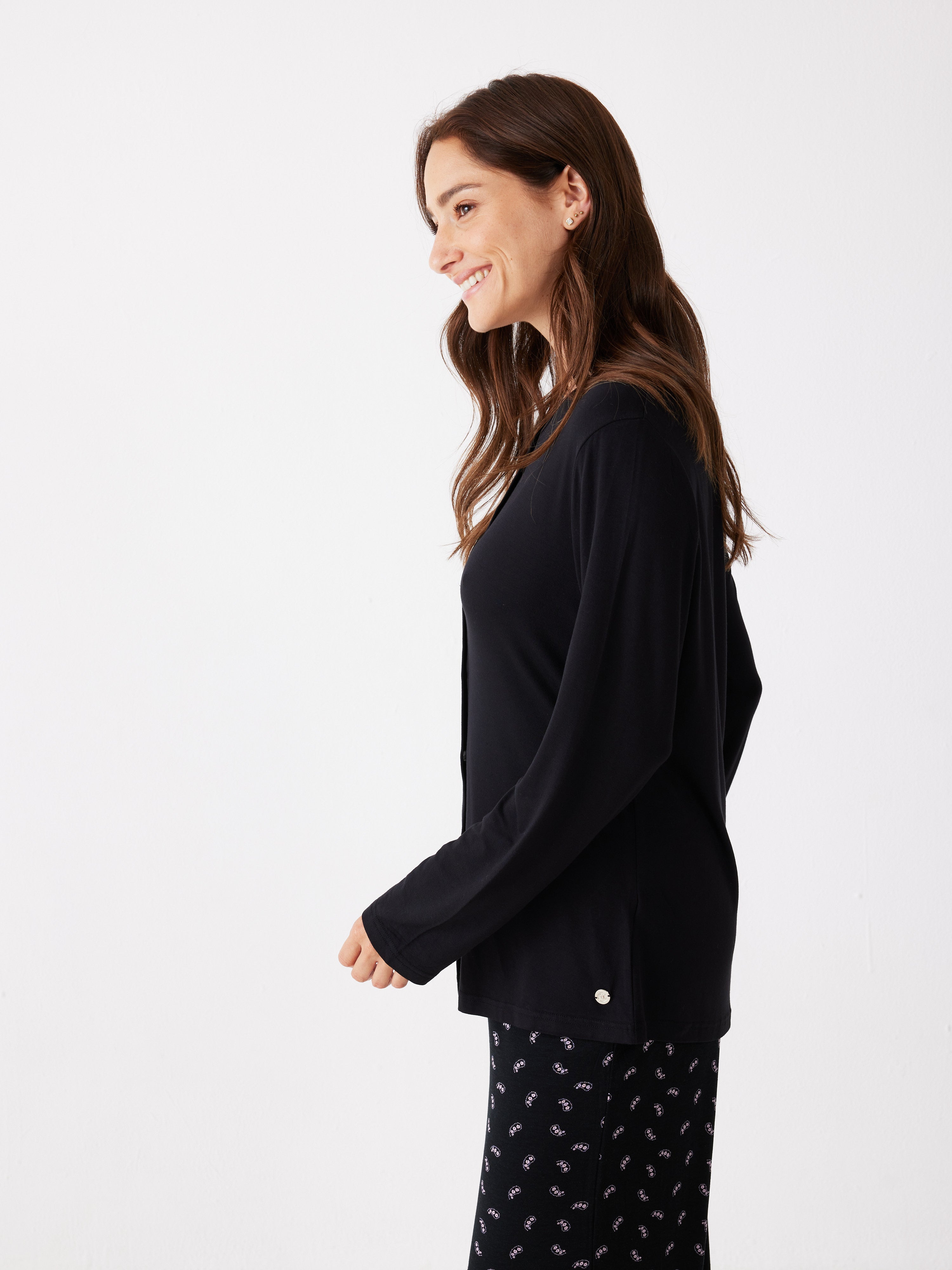 פיג'מה כפתורים הדפס ויסקוזה - שחור