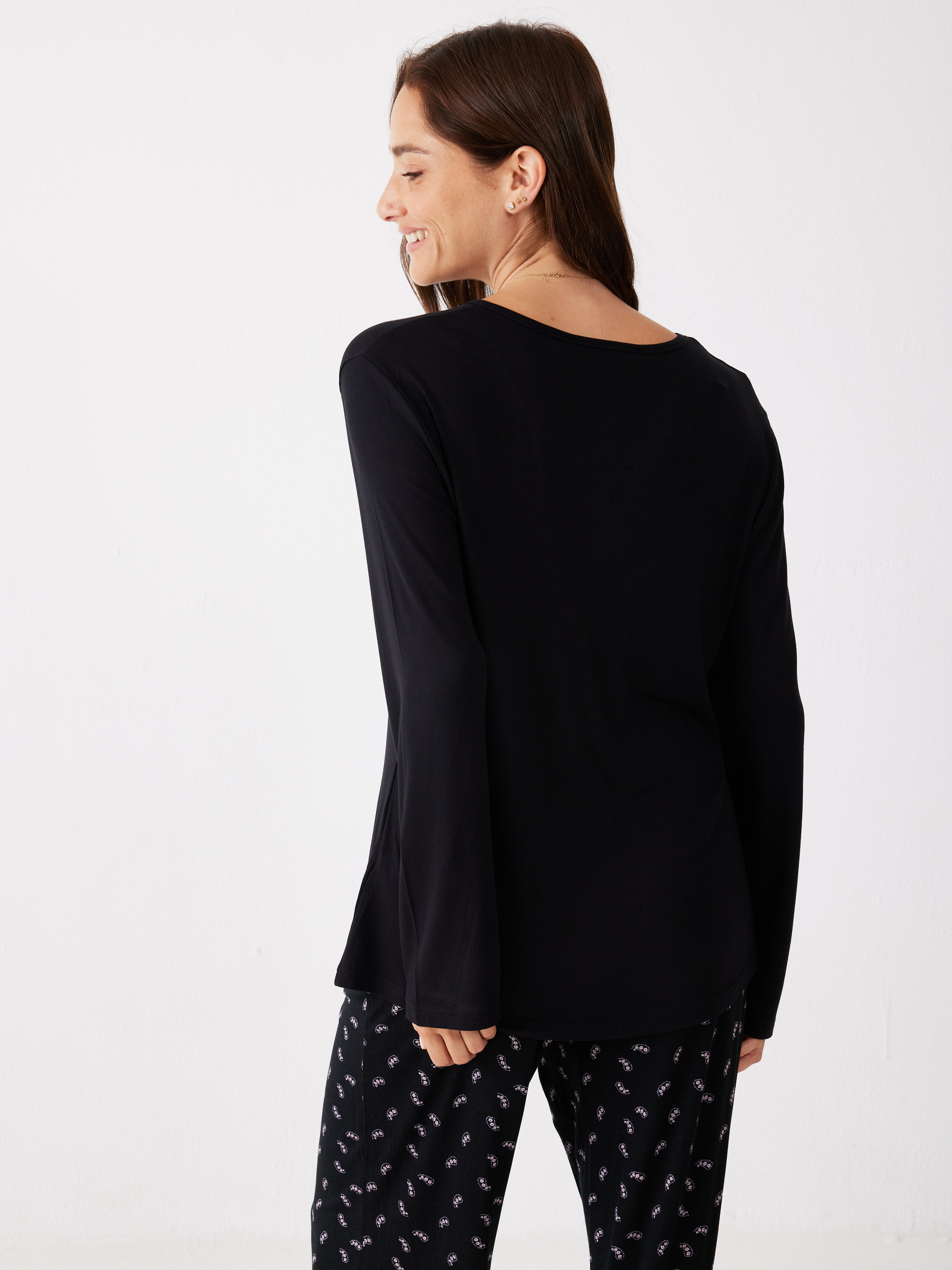 פיג'מה כפתורים הדפס ויסקוזה - שחור