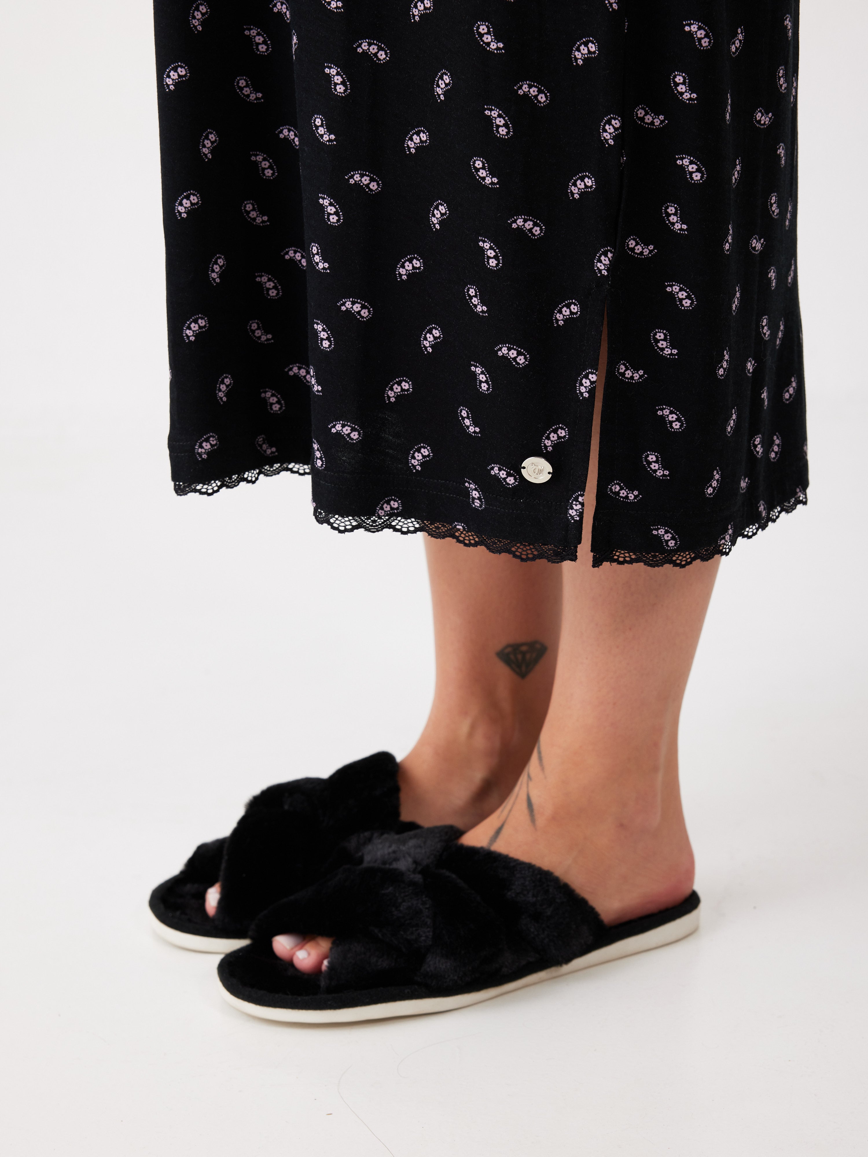 כותונת הדפס ויסקוזה - שחור