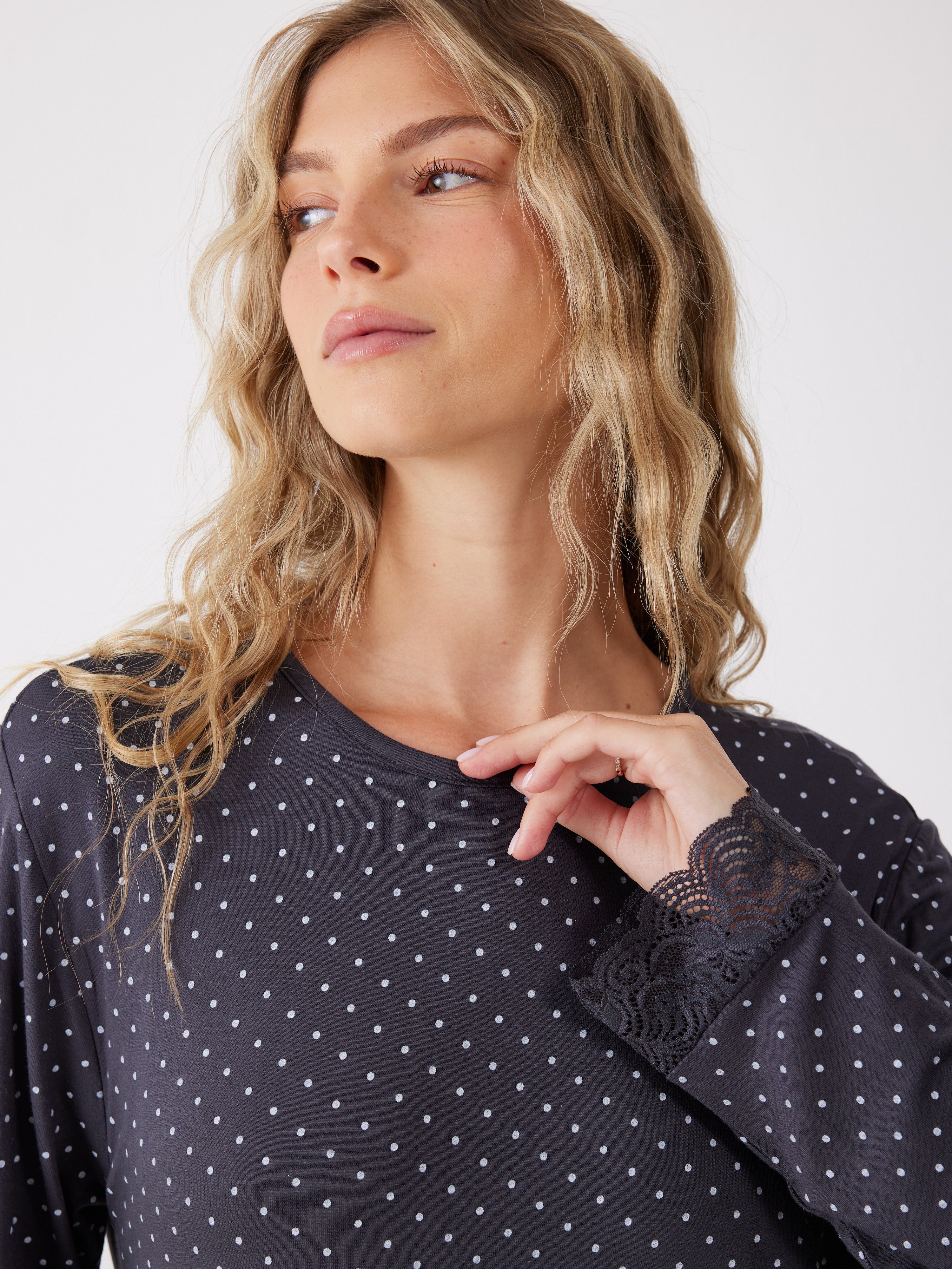 כותונת שרוול 3/4 נקודות ויסקוזה - אפור כהה