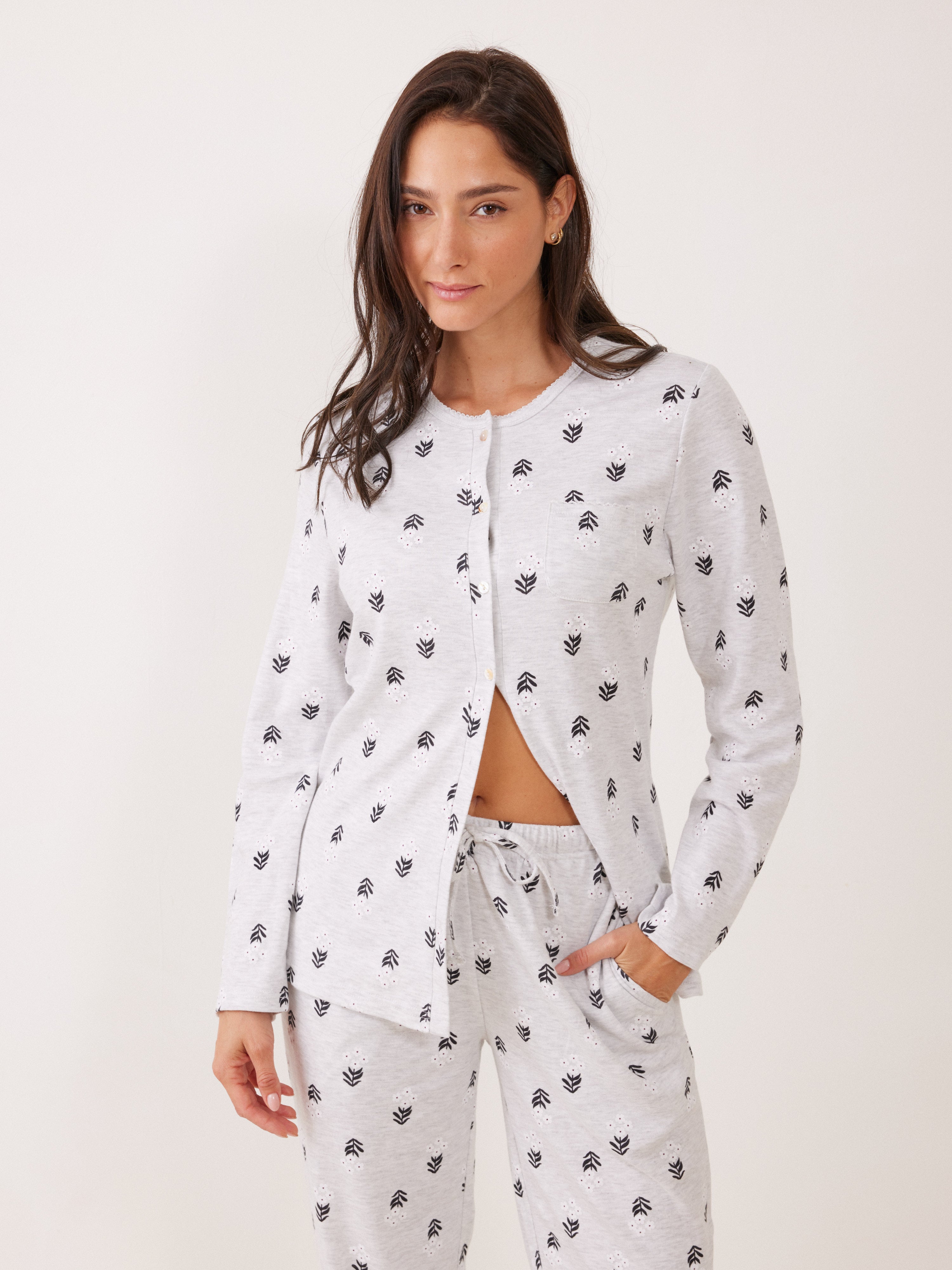 פיג׳מת כפתורים פרחים 100% כותנה - אפור מלאנז