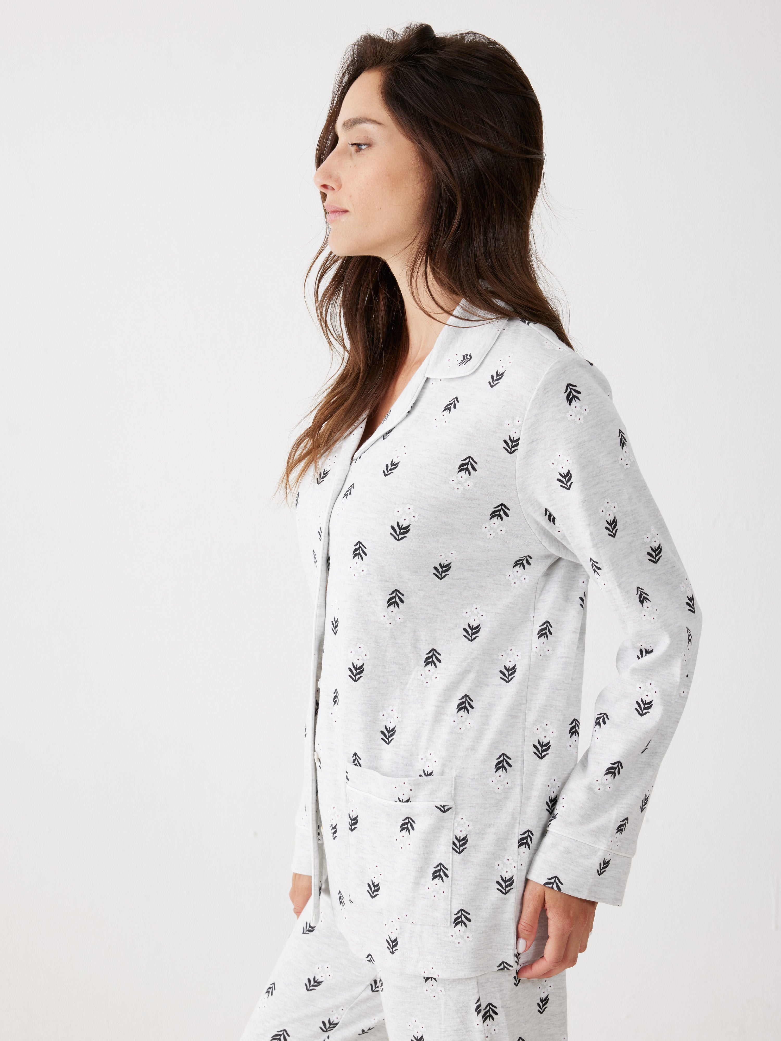 פיג'מה מכופתרת פרחים 100% כותנה - אפור