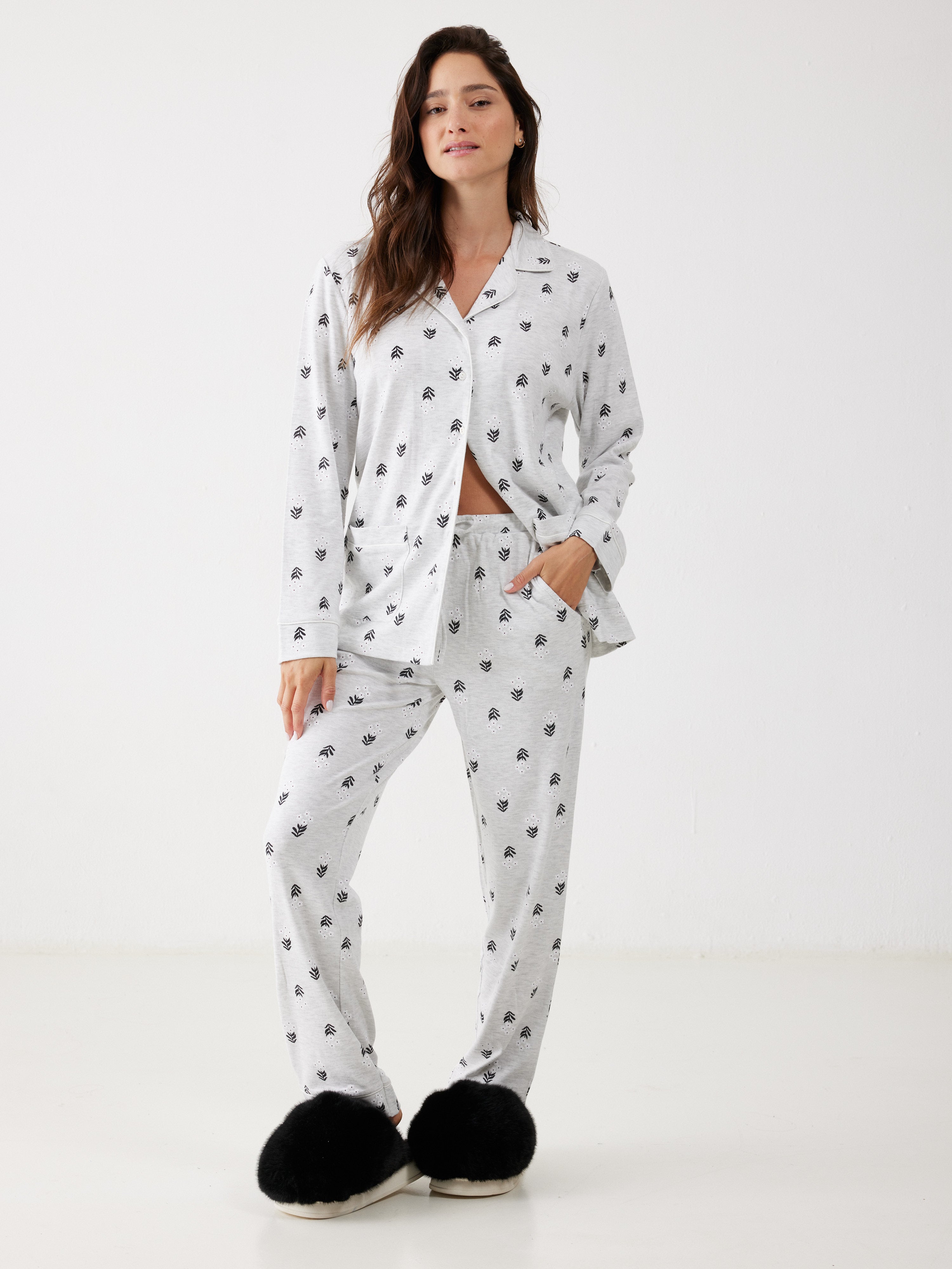 פיג'מה מכופתרת פרחים 100% כותנה - אפור